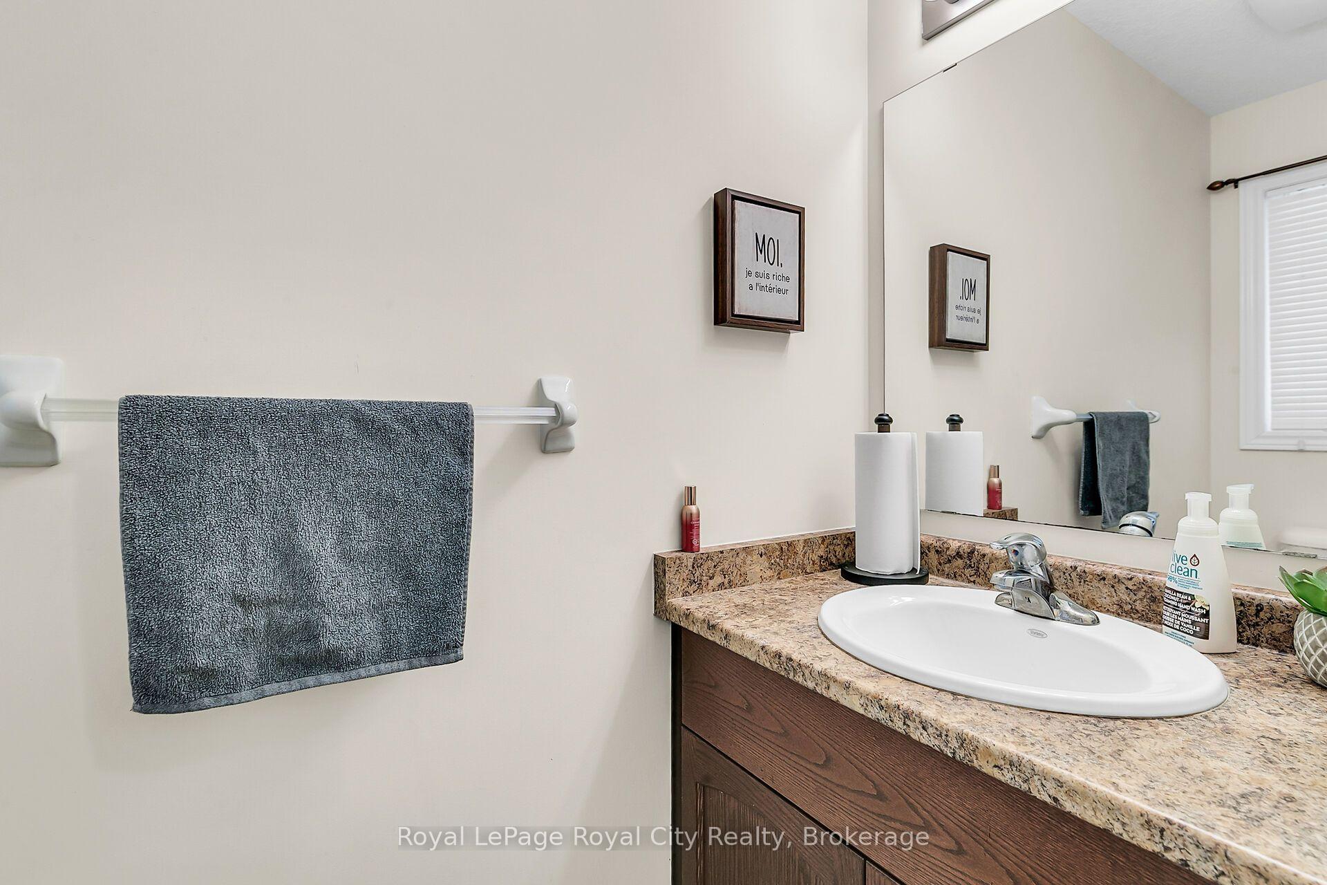 Photo 14 of Unit 9, 355 Macalister Boulevard, Guelph, Kortright East — HOMEH