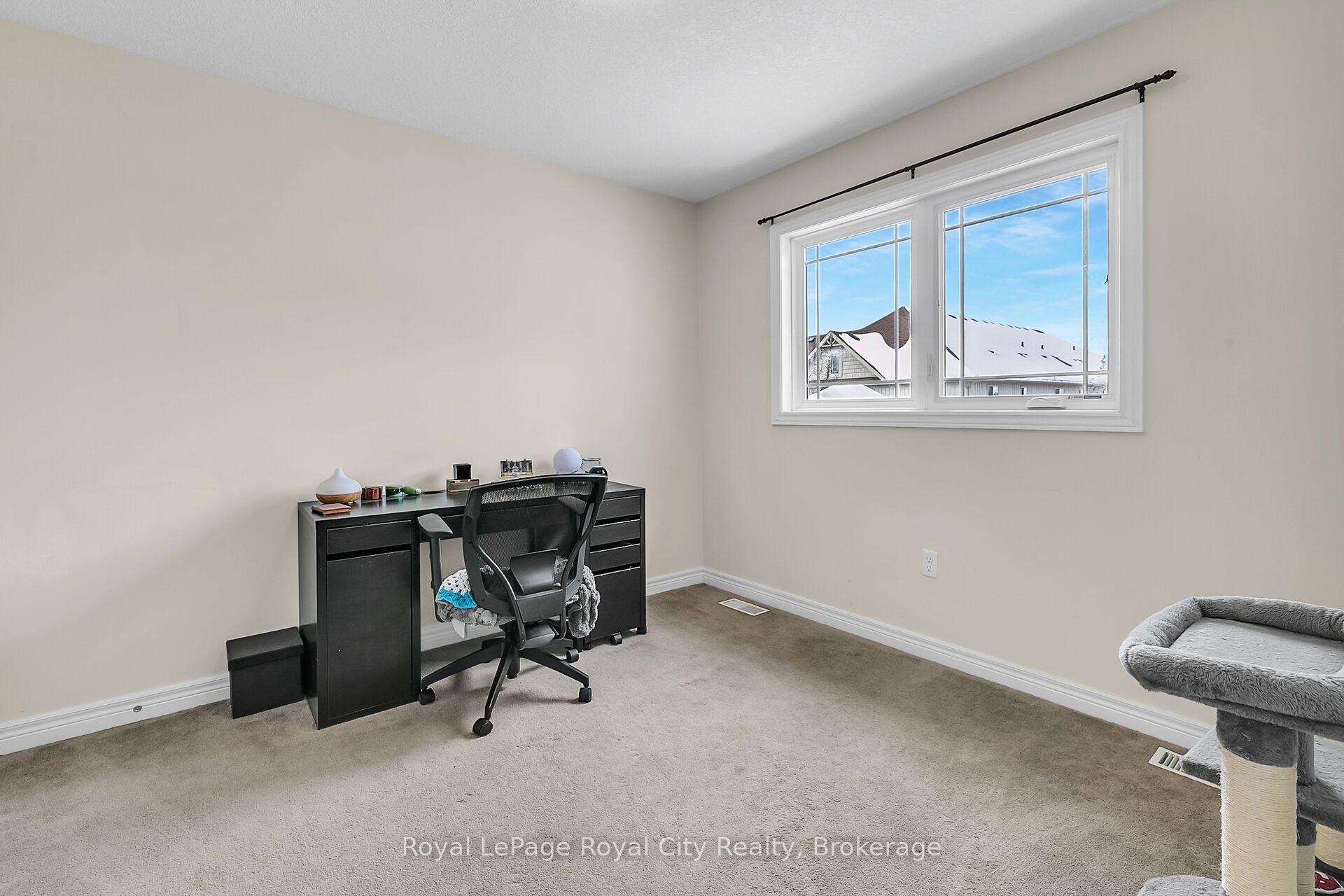 Photo 17 of Unit 9, 355 Macalister Boulevard, Guelph, Kortright East — HOMEH