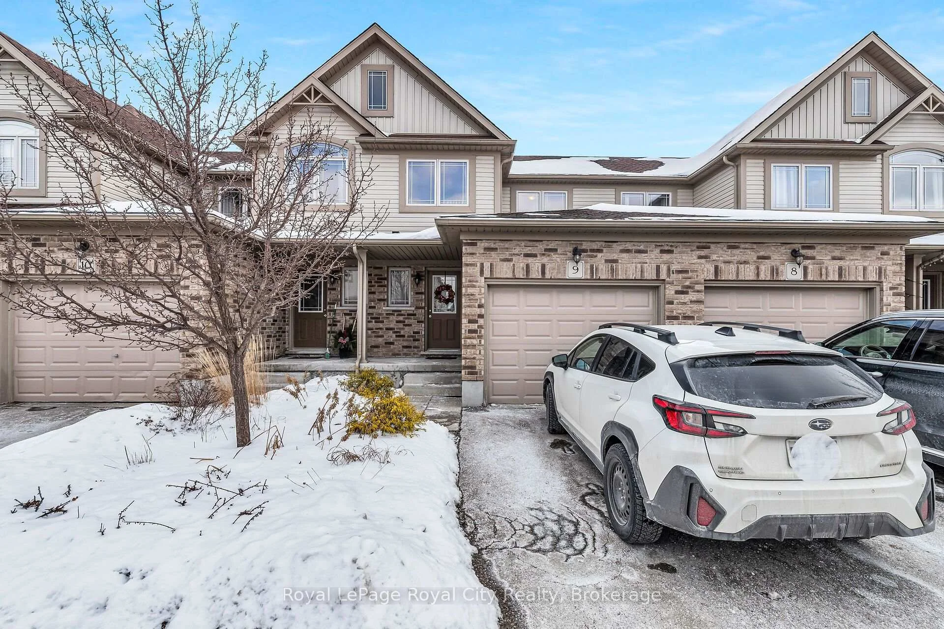 Photo 5 of Unit 9, 355 Macalister Boulevard, Guelph, Kortright East — HOMEH