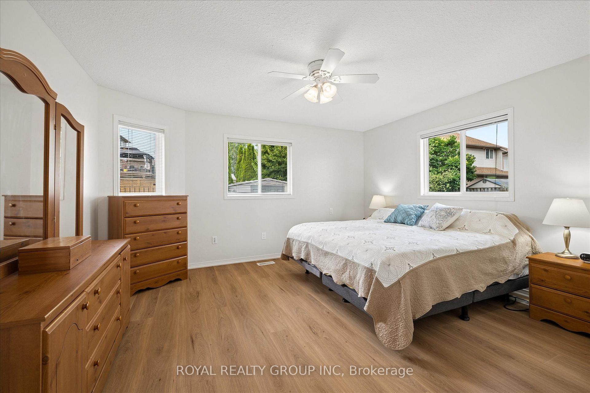 Photo 24 of 244 Fallowfield Drive, Kitchener, Country Hills East — HOMEH