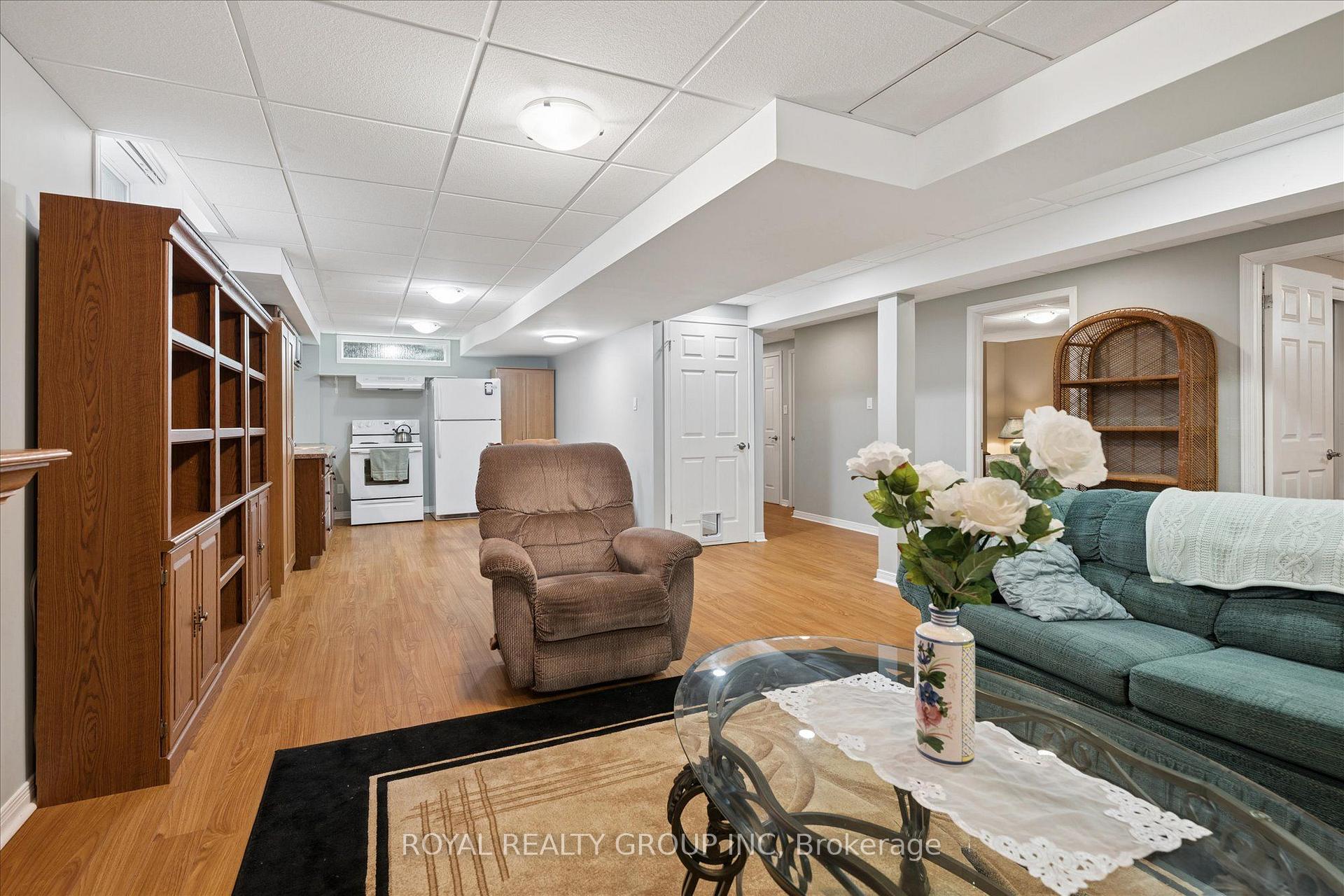 Photo 31 of 244 Fallowfield Drive, Kitchener, Country Hills East — HOMEH