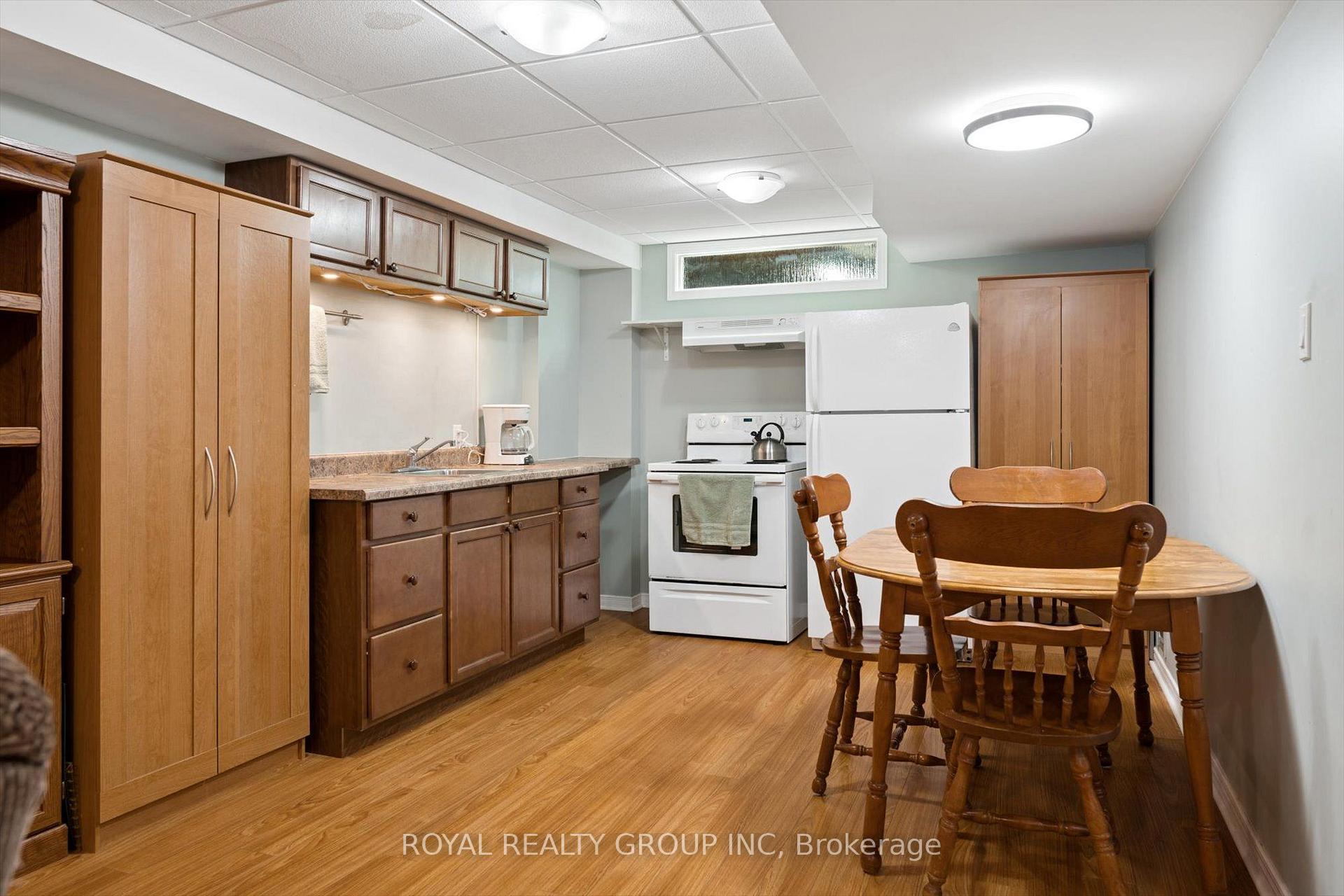 Photo 32 of 244 Fallowfield Drive, Kitchener, Country Hills East — HOMEH