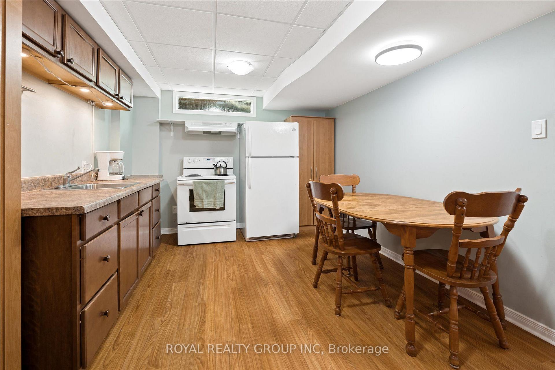 Photo 33 of 244 Fallowfield Drive, Kitchener, Country Hills East — HOMEH