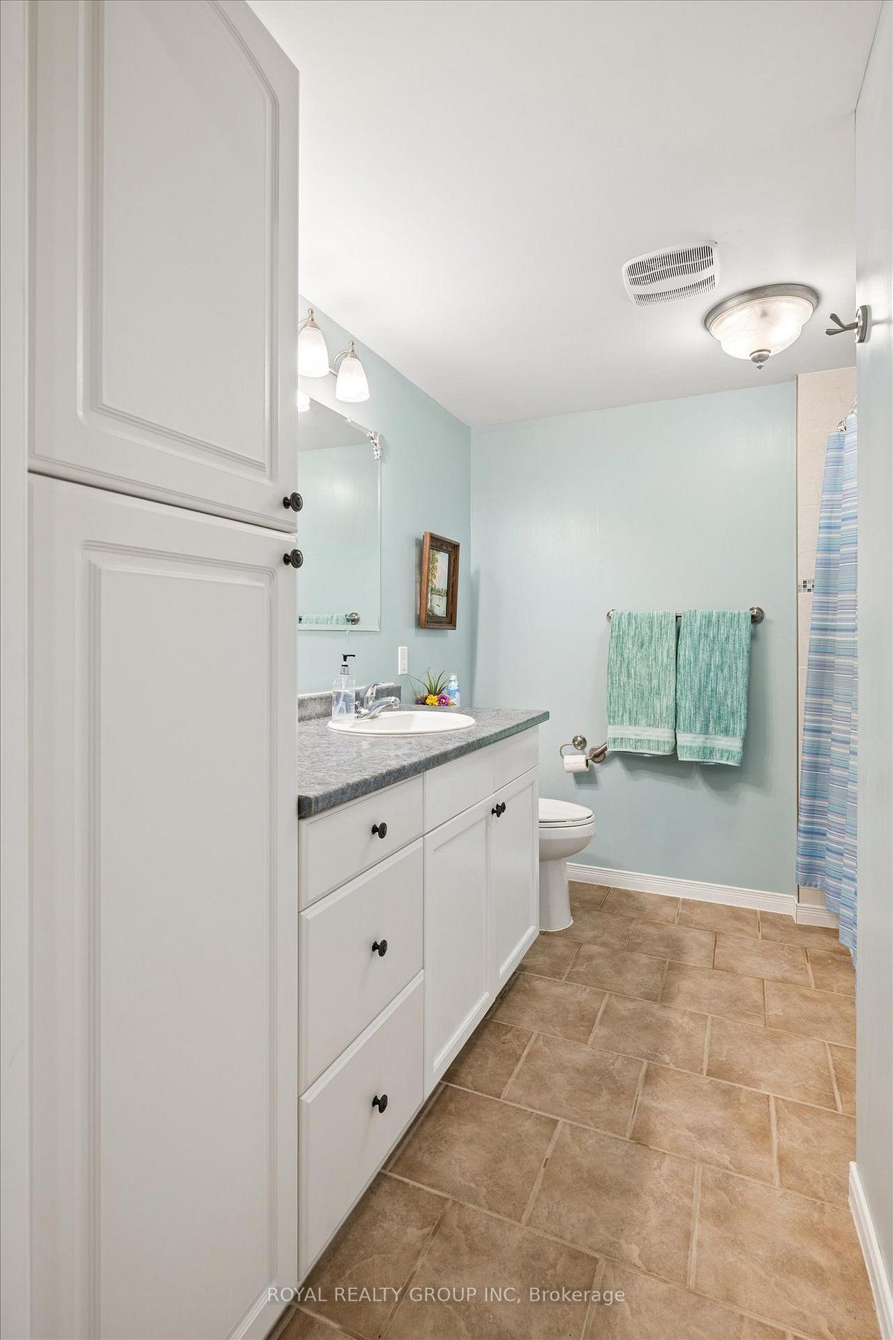 Photo 34 of 244 Fallowfield Drive, Kitchener, Country Hills East — HOMEH