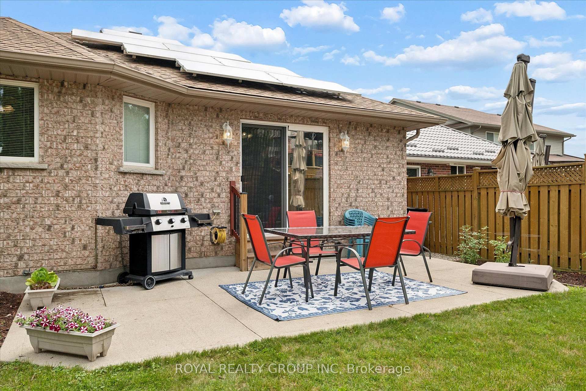 Photo 41 of 244 Fallowfield Drive, Kitchener, Country Hills East — HOMEH