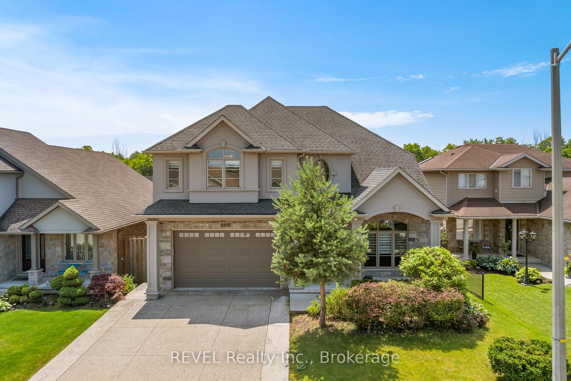 Photo 1 of 9208 Hendershot Boulevard, Niagara Falls, Forestview — HOMEH