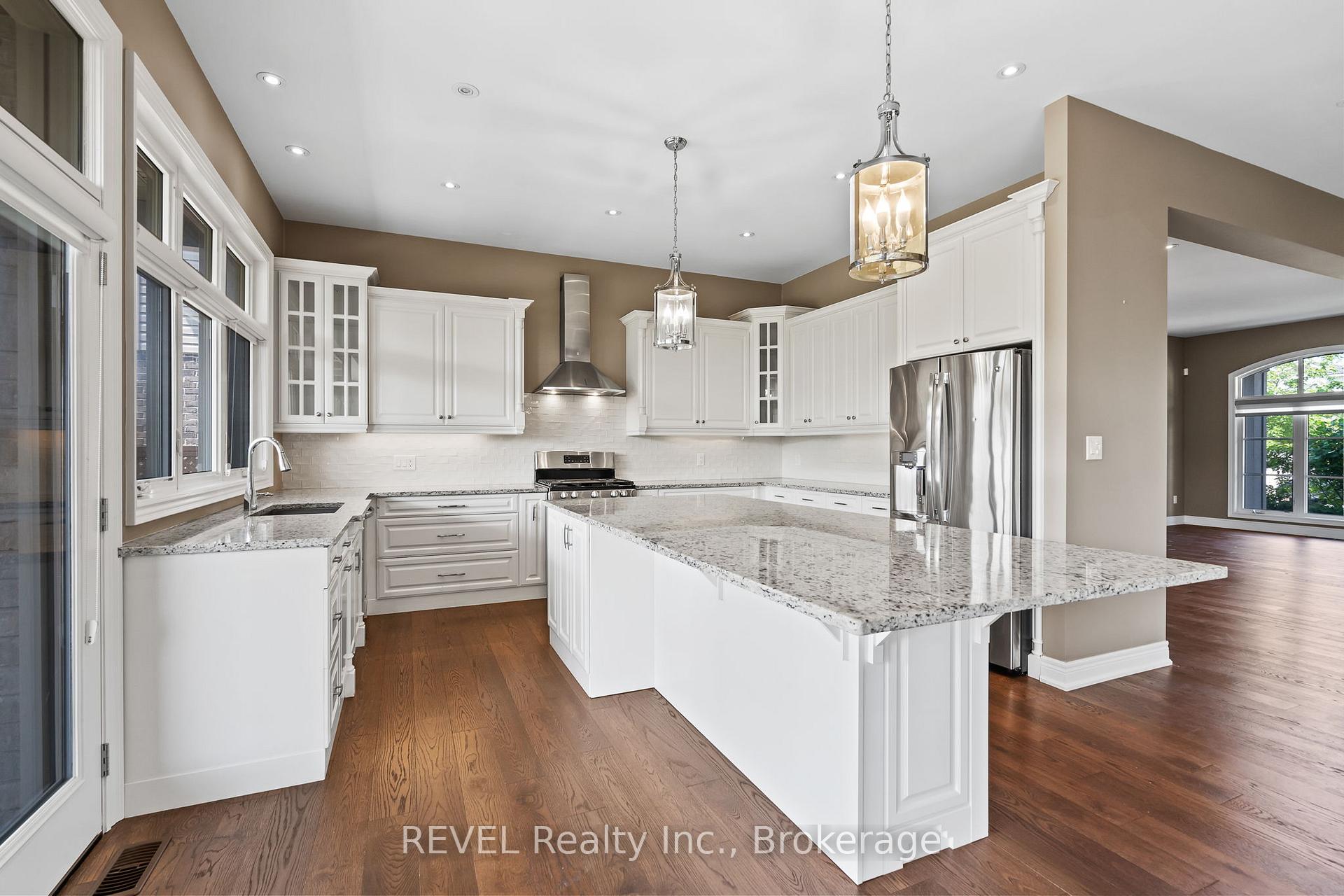 Photo 10 of 9208 Hendershot Boulevard, Niagara Falls, Forestview — HOMEH