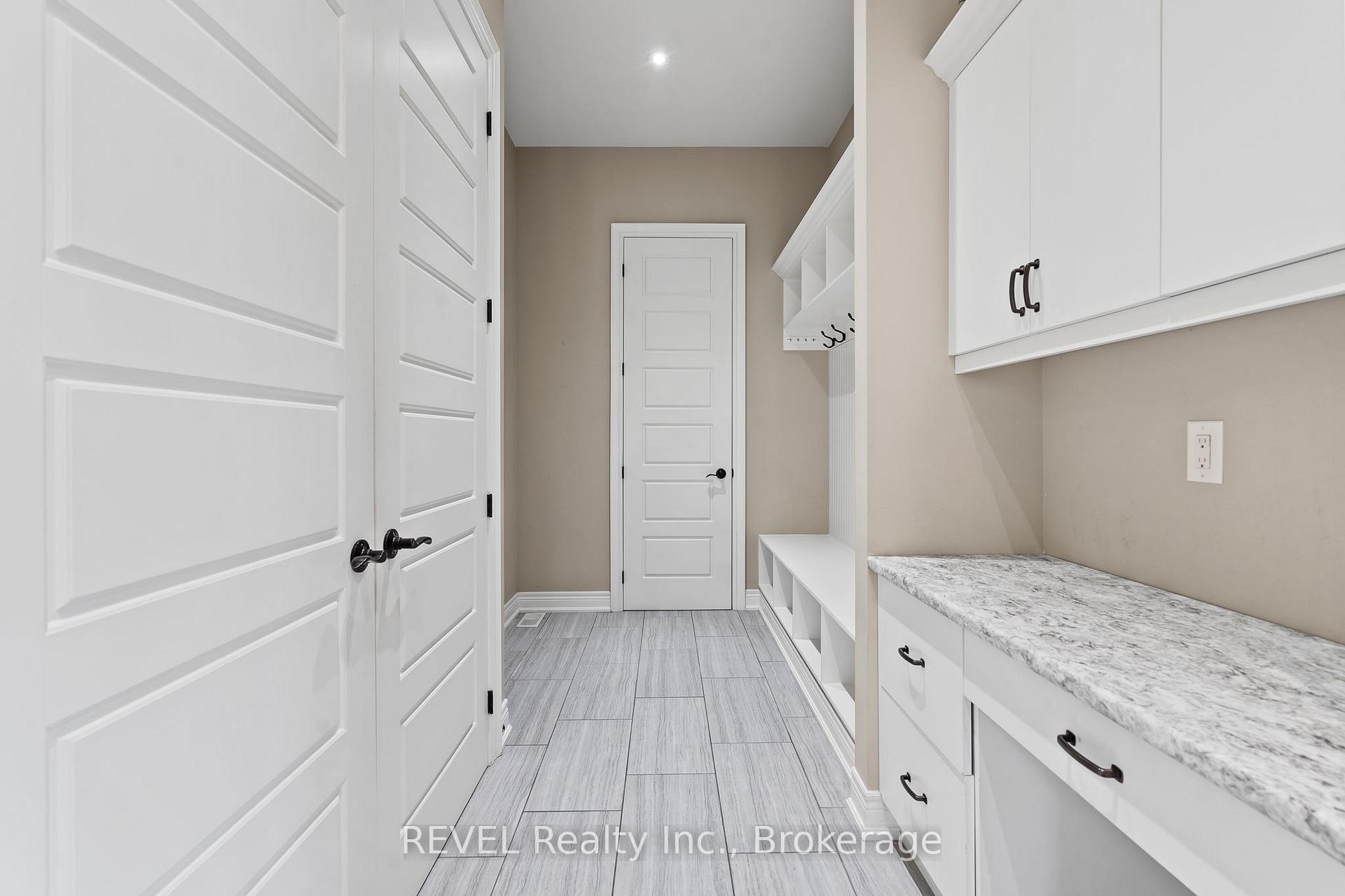 Photo 19 of 9208 Hendershot Boulevard, Niagara Falls, Forestview — HOMEH