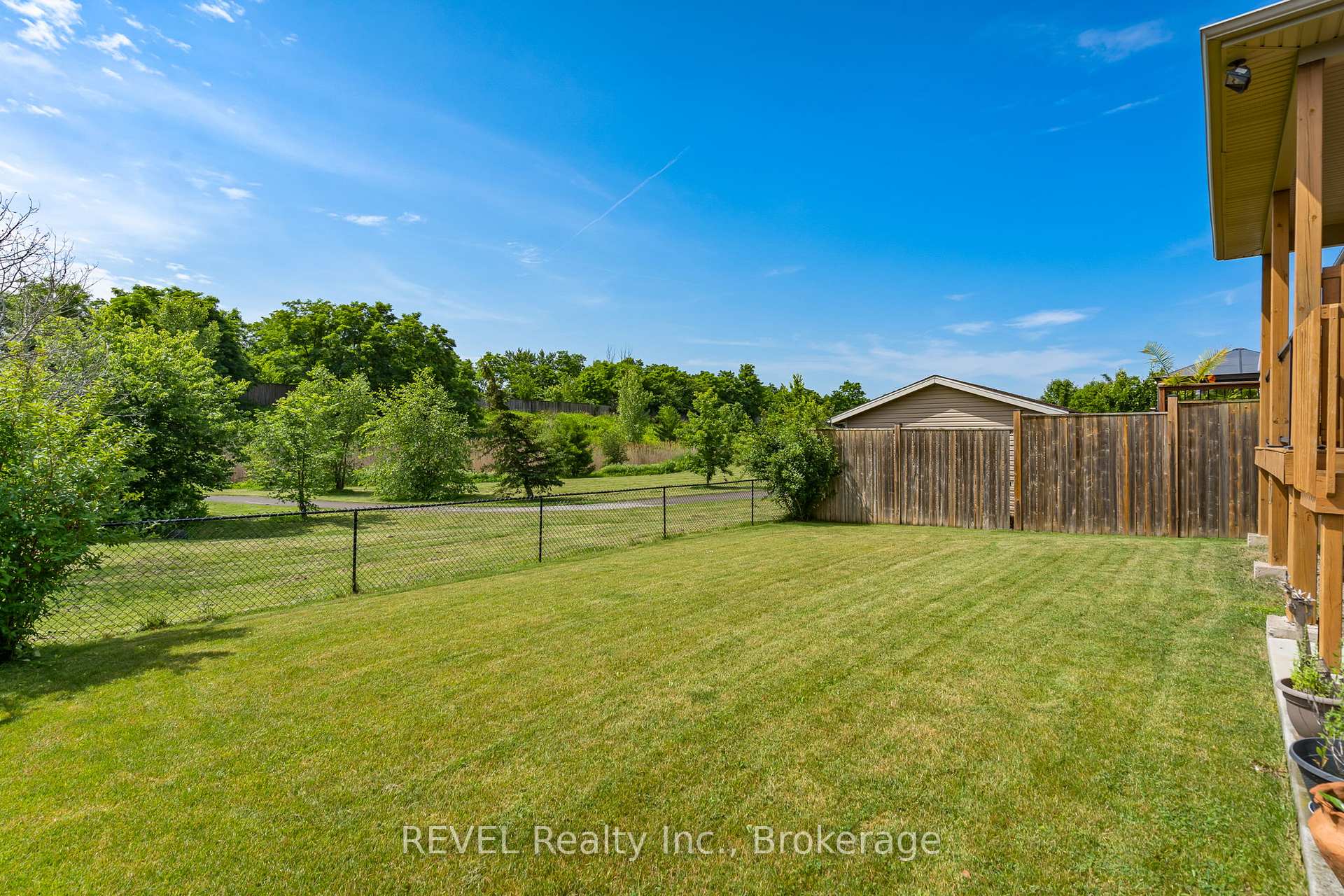 Photo 38 of 9208 Hendershot Boulevard, Niagara Falls, Forestview — HOMEH