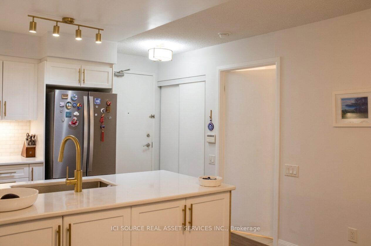 Photo 4 of Unit 609, 2191 Yonge Street, Toronto, Mount Pleasant West — HOMEH