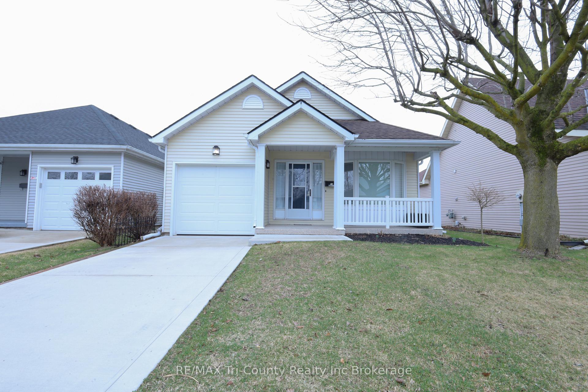 Photo 1 of 33 Wilkins Crescent, Tillsonburg — HOMEH
