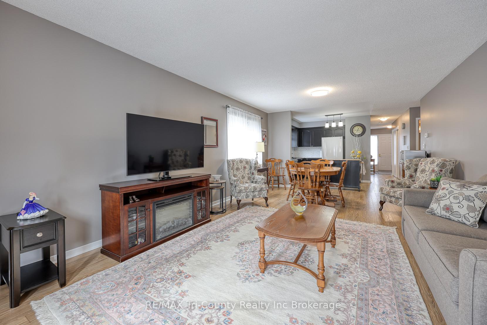 Photo 13 of 33 Wilkins Crescent, Tillsonburg — HOMEH