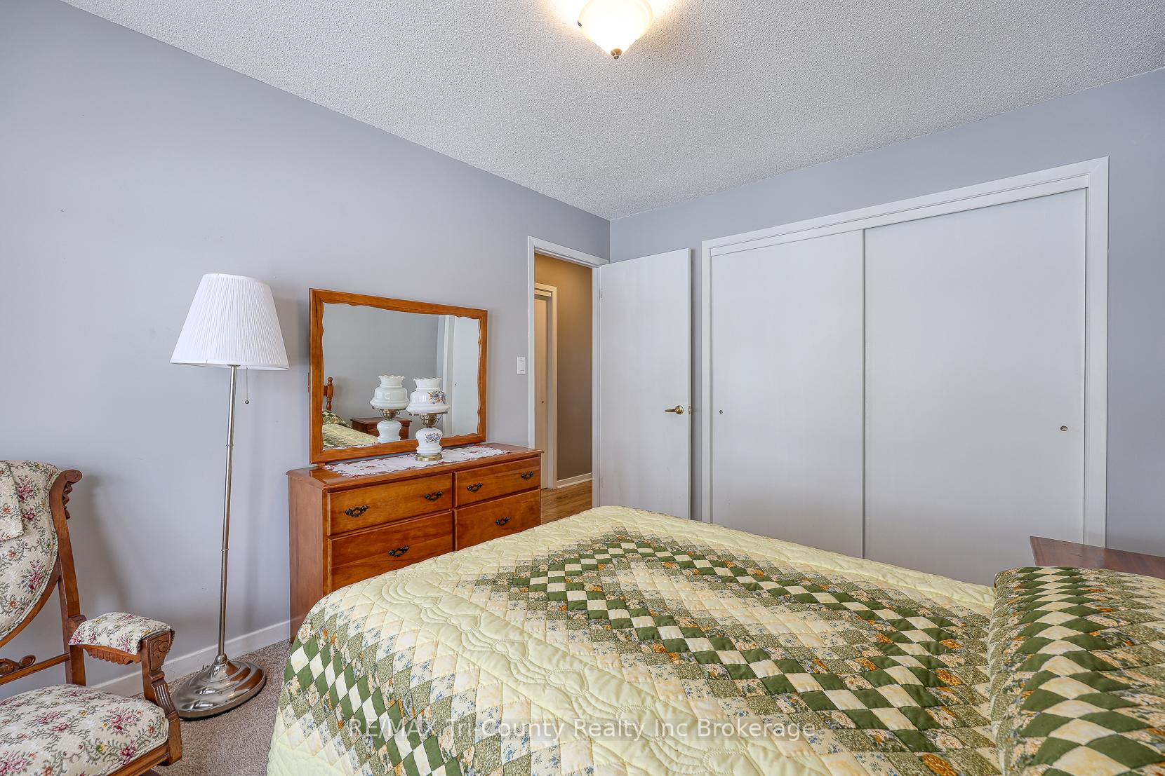Photo 18 of 33 Wilkins Crescent, Tillsonburg — HOMEH