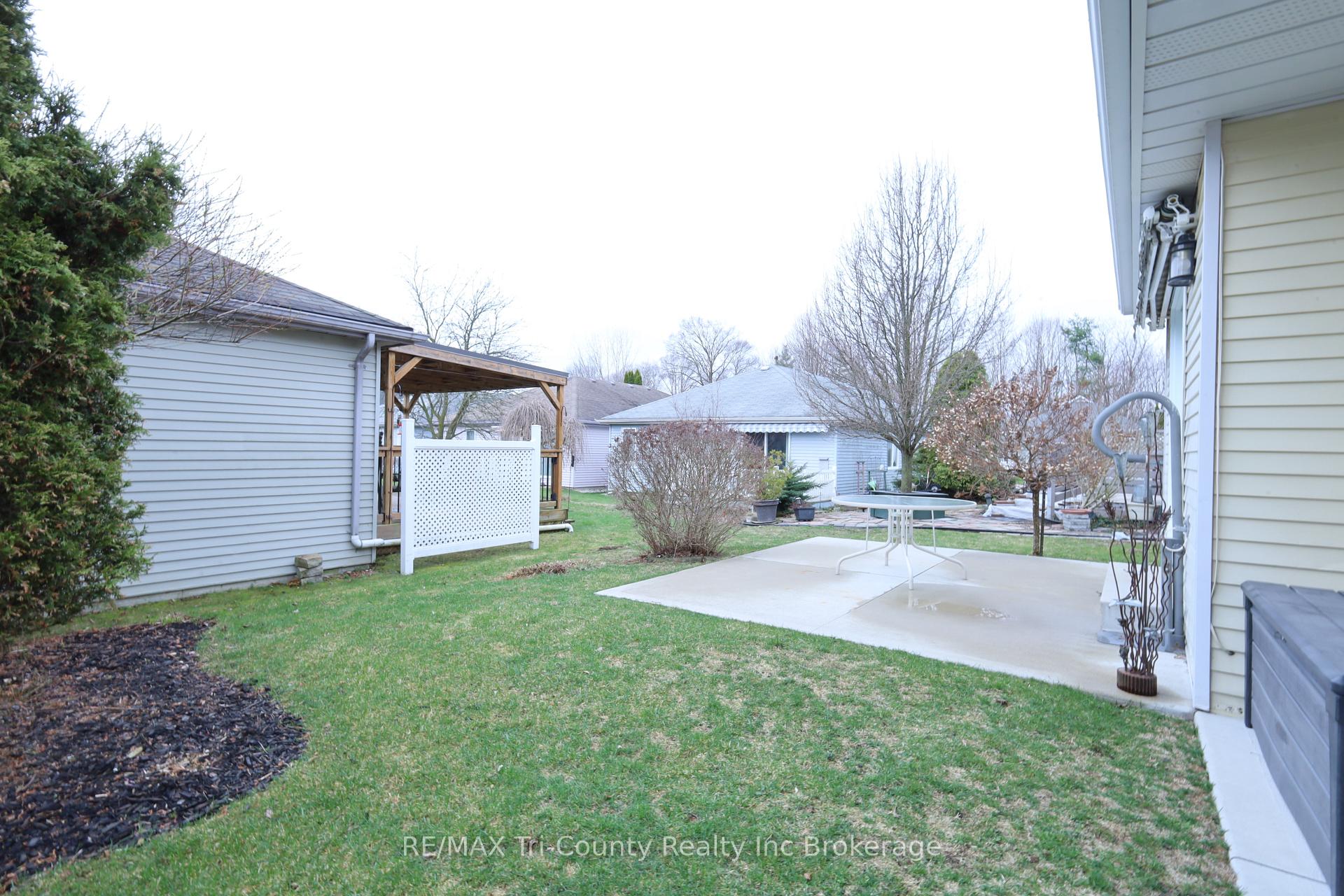 Photo 30 of 33 Wilkins Crescent, Tillsonburg — HOMEH