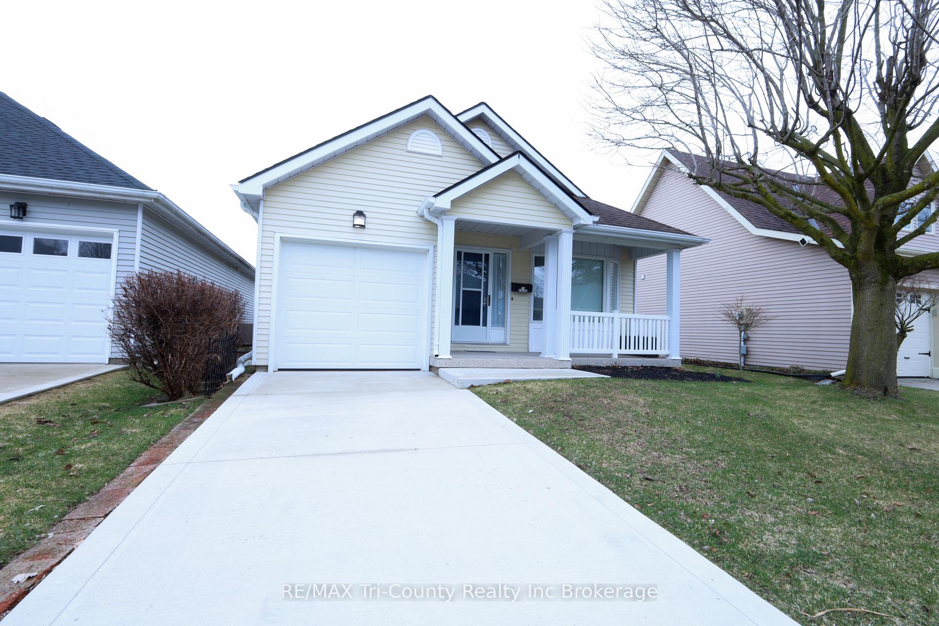 Photo 34 of 33 Wilkins Crescent, Tillsonburg — HOMEH