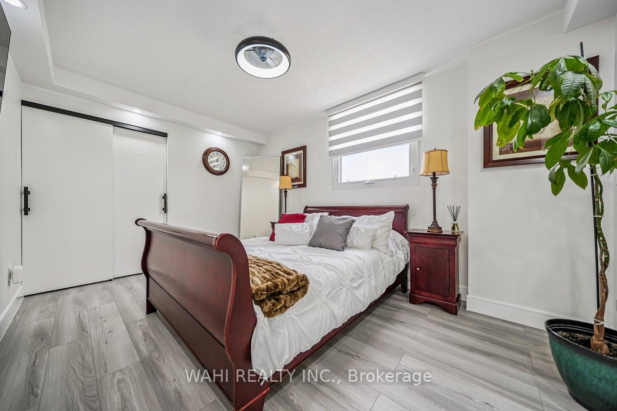 Photo 31 of Unit 1003, 299 Mill Road, Etobicoke, Markland Wood — HOMEH