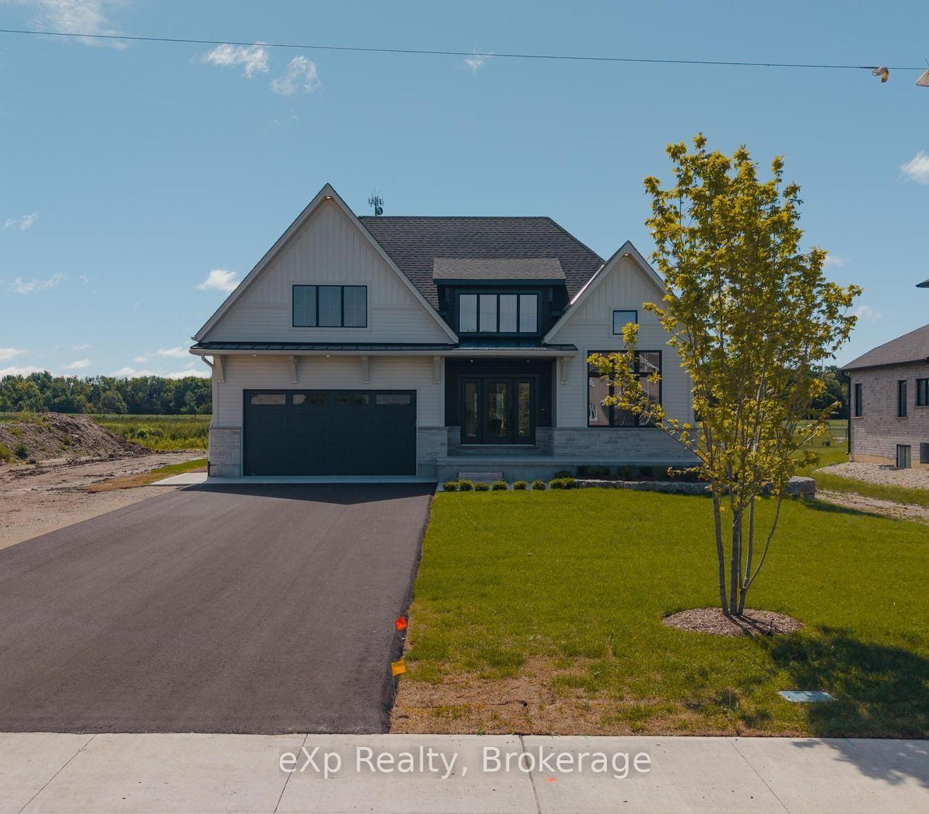 Photo 3 of 1036 Walton Avenue N, North Perth, Listowel — HOMEH