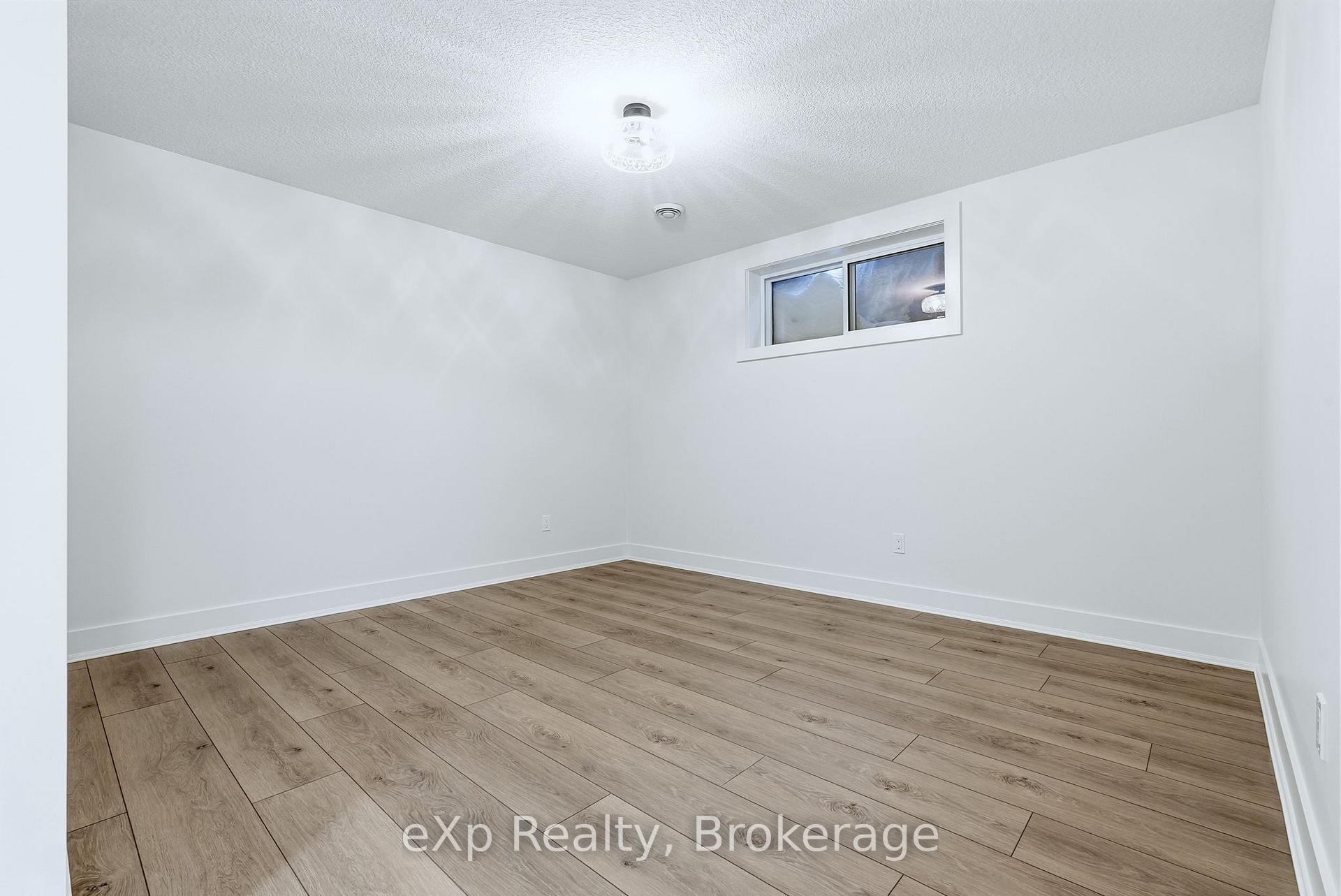 Photo 64 of 1036 Walton Avenue N, North Perth, Listowel — HOMEH