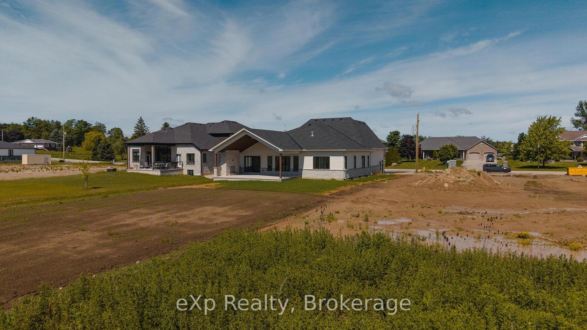 Photo 67 of 1036 Walton Avenue N, North Perth, Listowel — HOMEH