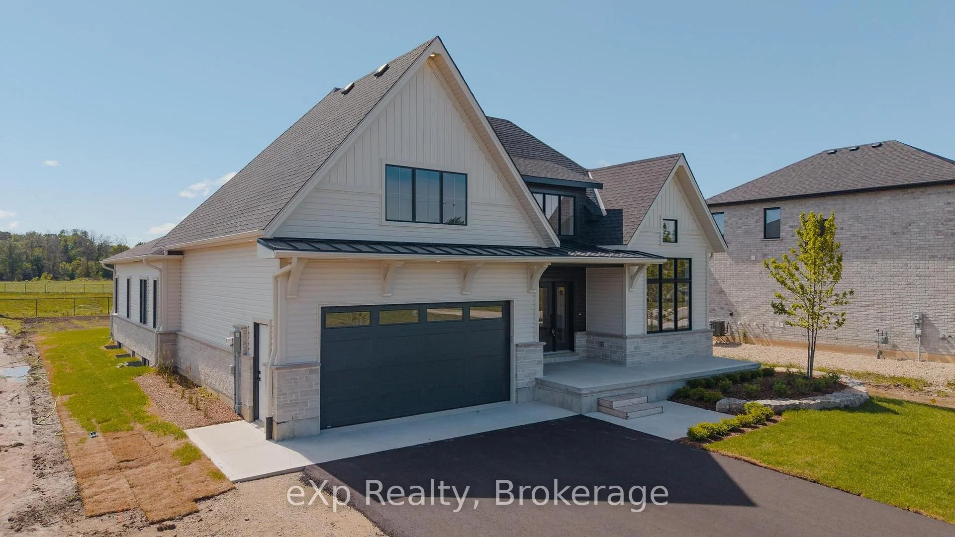 Photo 17 of 1036 Walton Avenue N, North Perth, Listowel — HOMEH