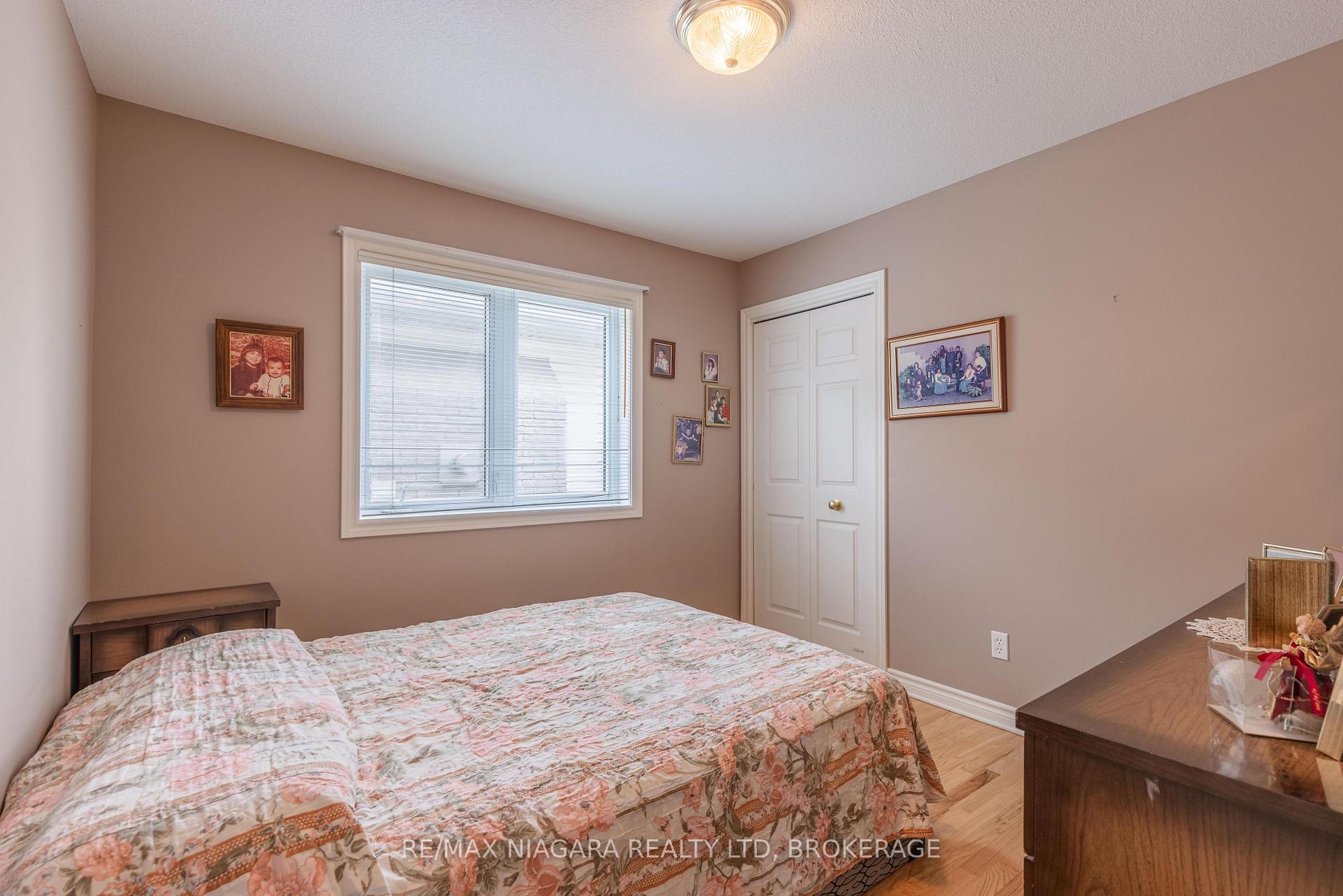 Photo 19 of 8034 Pinellas Park Drive, Niagara Falls, Ascot — HOMEH