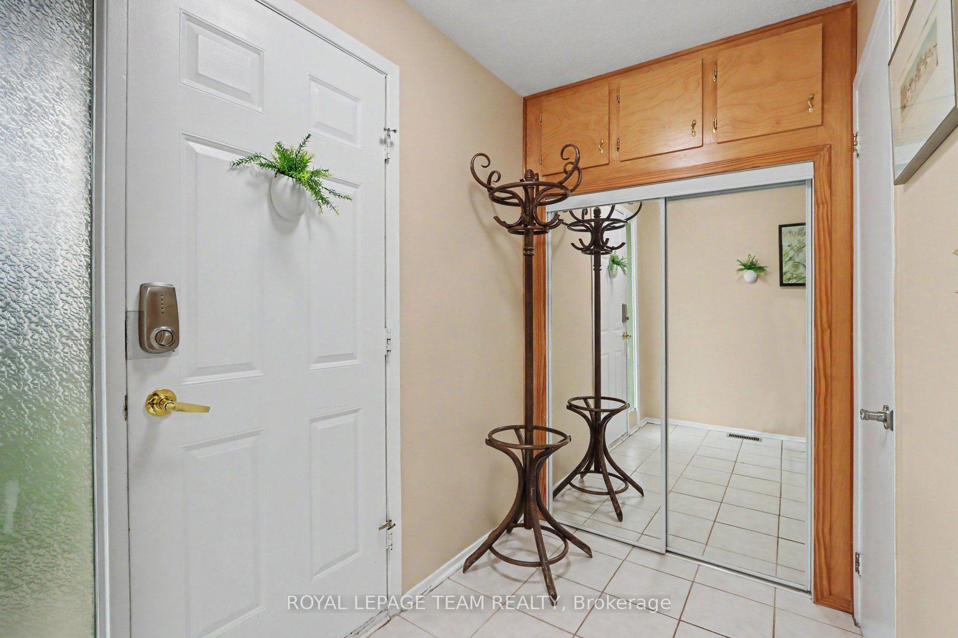 Photo 2 of 95 Seabrooke Drive, Ottawa, Kanata - Glencairn/Hazeldean — HOMEH