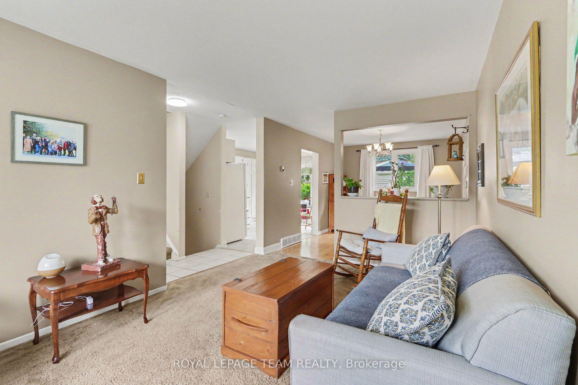Photo 4 of 95 Seabrooke Drive, Ottawa, Kanata - Glencairn/Hazeldean — HOMEH