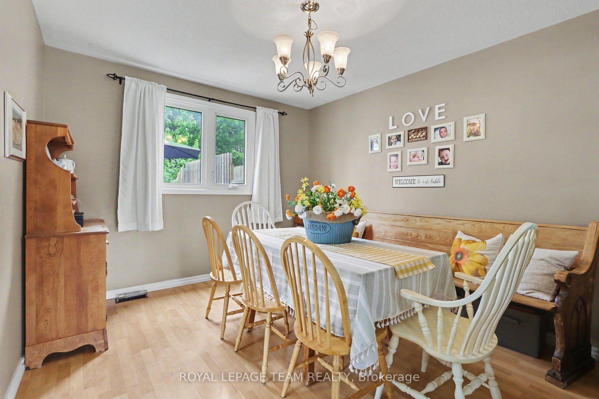 Photo 5 of 95 Seabrooke Drive, Ottawa, Kanata - Glencairn/Hazeldean — HOMEH