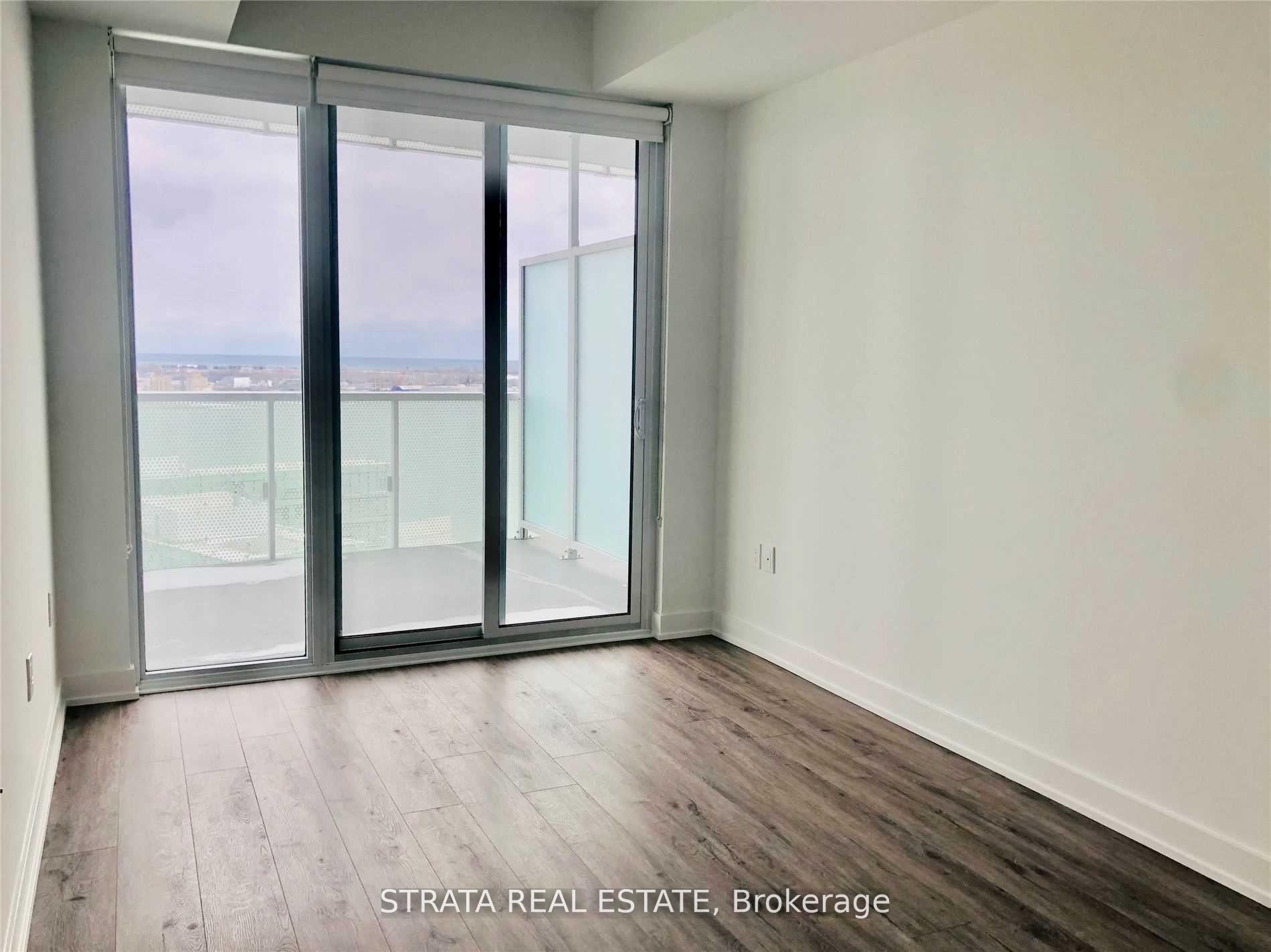 Photo 10 of Unit 2201, 15 Queens Quay, Toronto, Waterfront Communities — HOMEH