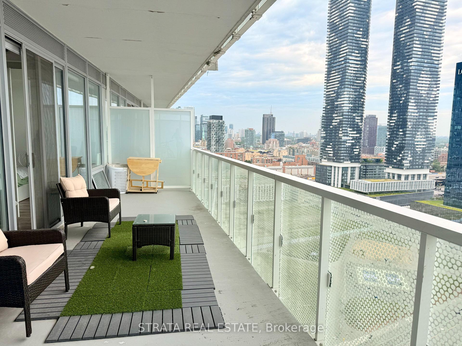 Photo 11 of Unit 2201, 15 Queens Quay, Toronto, Waterfront Communities — HOMEH
