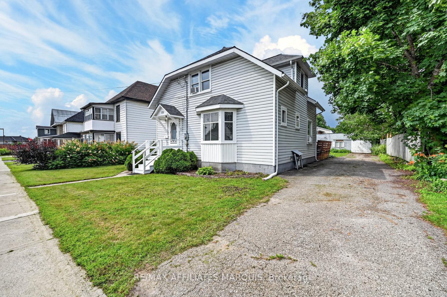 Photo 3 of 53 Smiths Falls Avenue, Smiths Falls, Smiths Falls — HOMEH