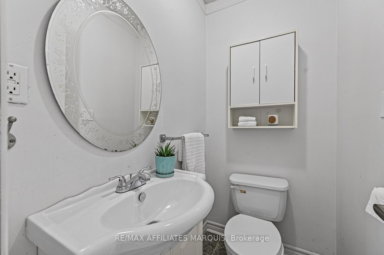 Photo 16 of 53 Smiths Falls Avenue, Smiths Falls, Smiths Falls — HOMEH