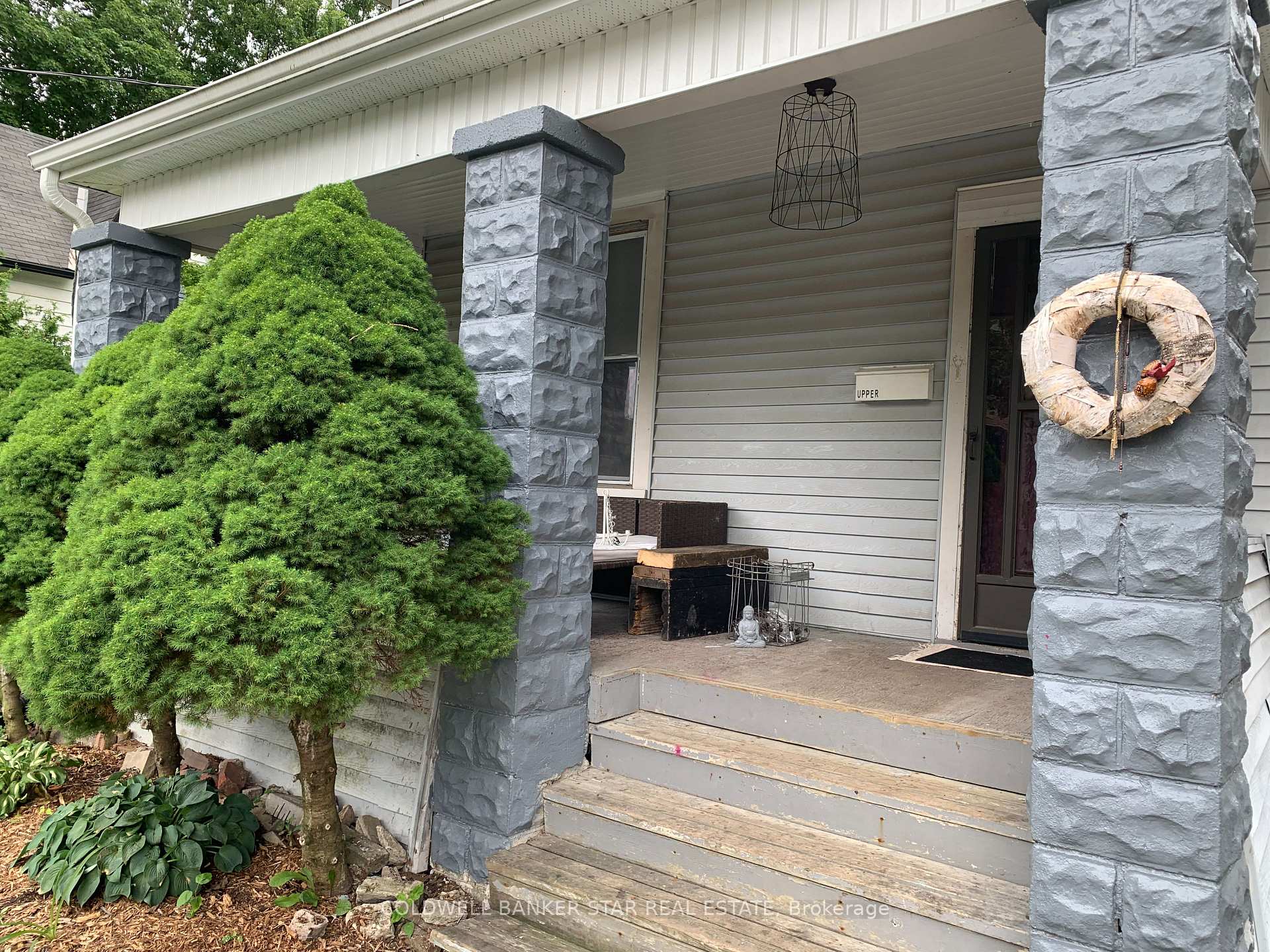 Photo 2 of 40 Barnes Street, St. Thomas — HOMEH