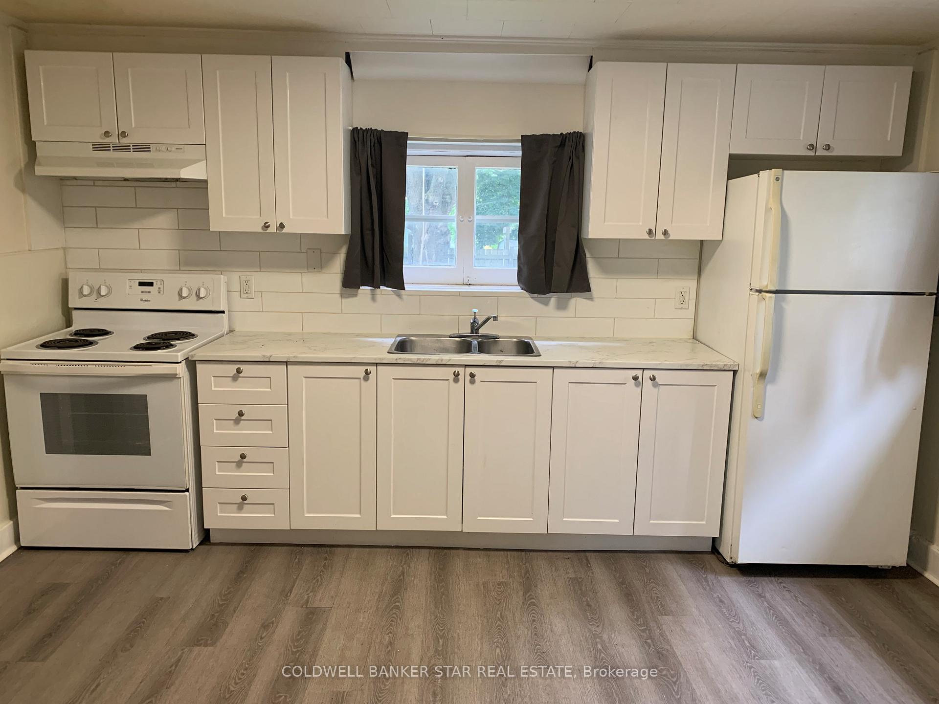 Photo 4 of 40 Barnes Street, St. Thomas — HOMEH
