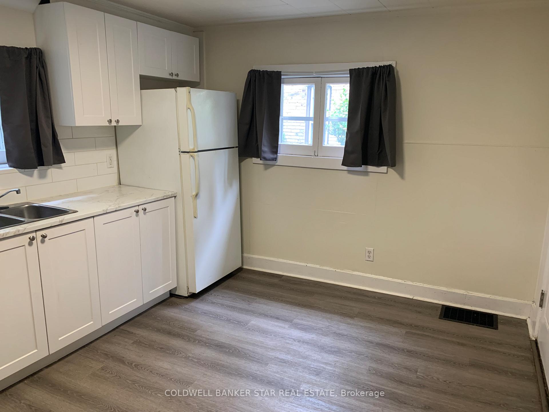 Photo 6 of 40 Barnes Street, St. Thomas — HOMEH
