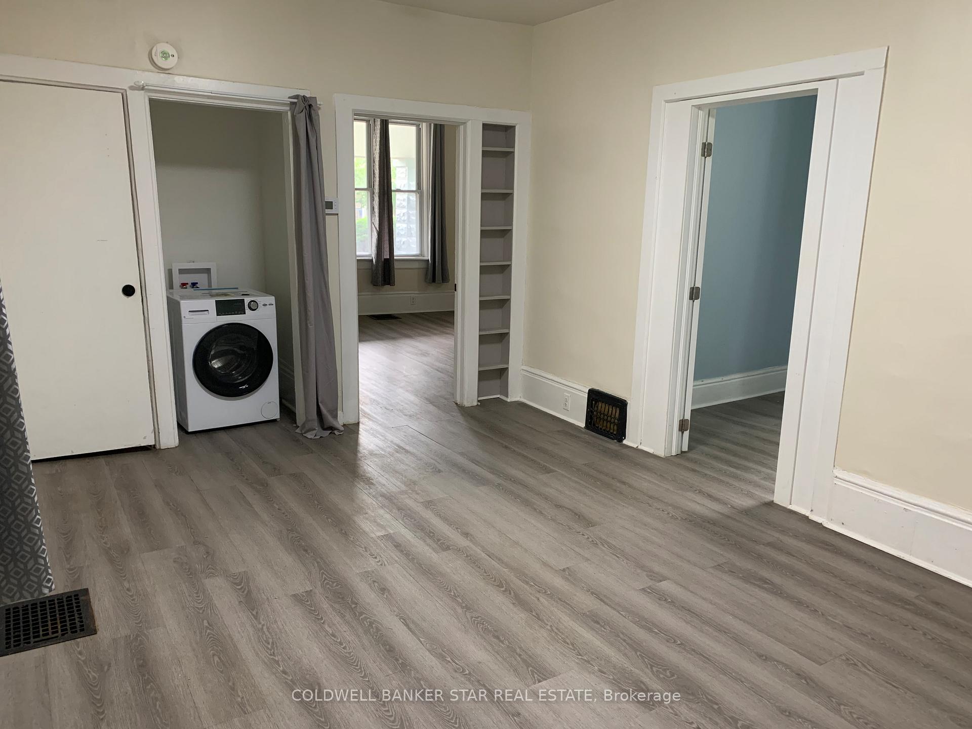 Photo 9 of 40 Barnes Street, St. Thomas — HOMEH