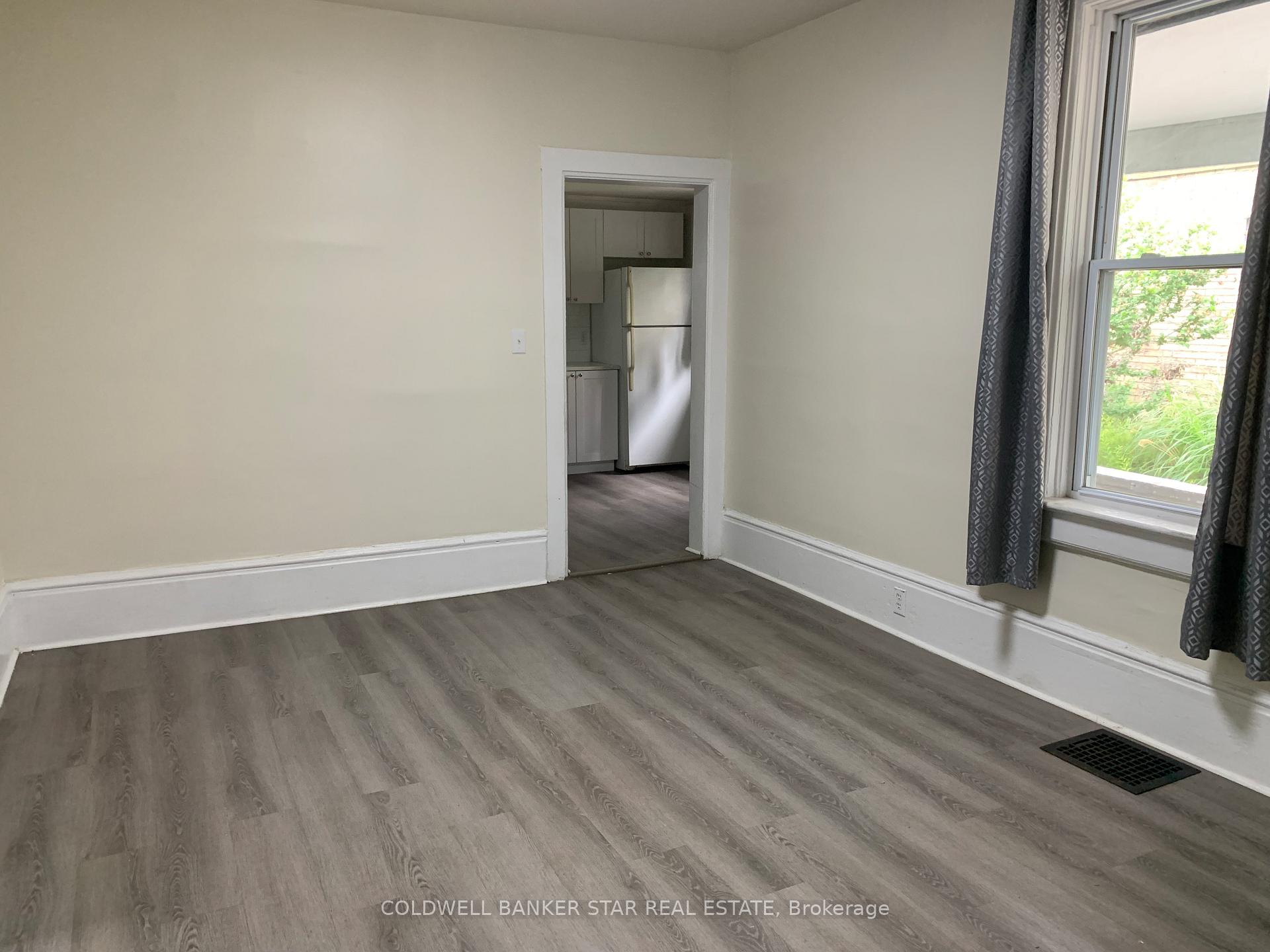 Photo 10 of 40 Barnes Street, St. Thomas — HOMEH