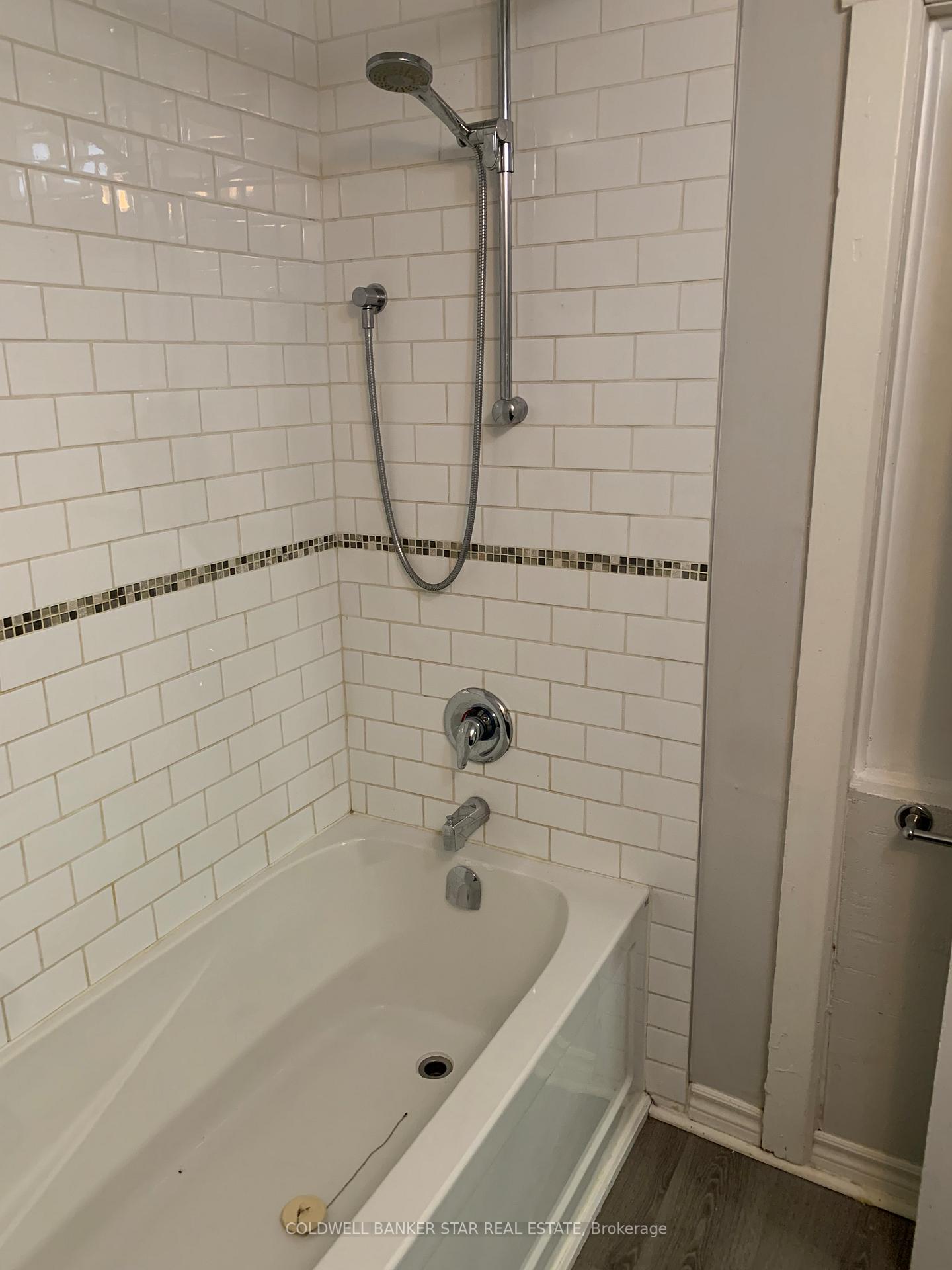 Photo 17 of 40 Barnes Street, St. Thomas — HOMEH