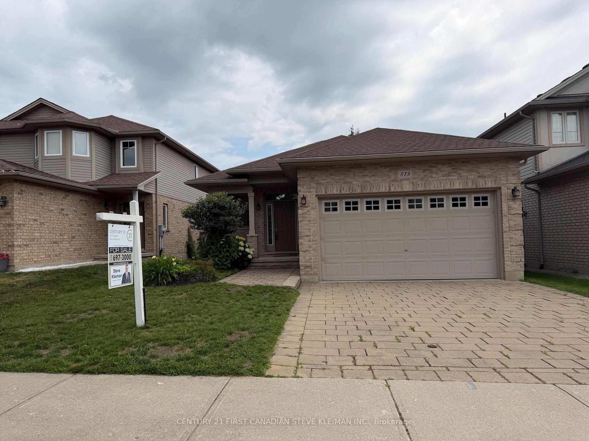 Photo 2 of 879 Garibaldi Avenue, London, North B — HOMEH