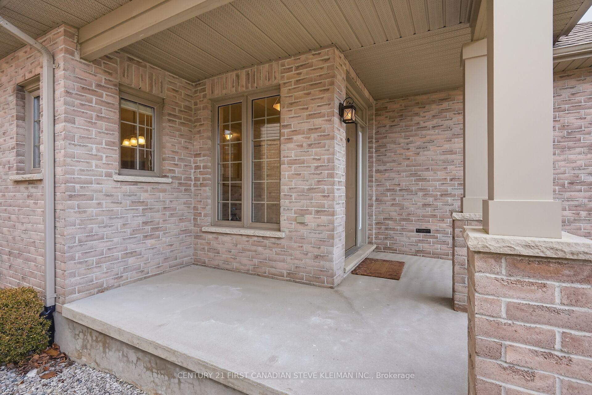 Photo 6 of 879 Garibaldi Avenue, London, North B — HOMEH