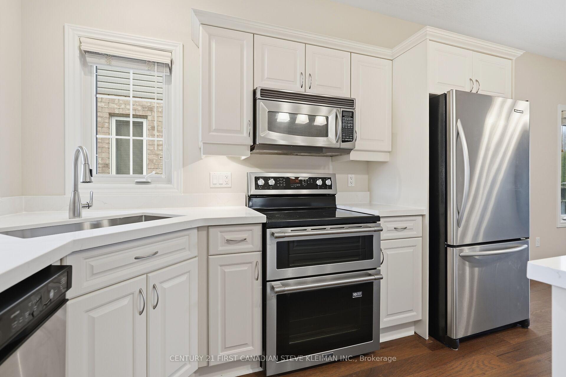 Photo 13 of 879 Garibaldi Avenue, London, North B — HOMEH
