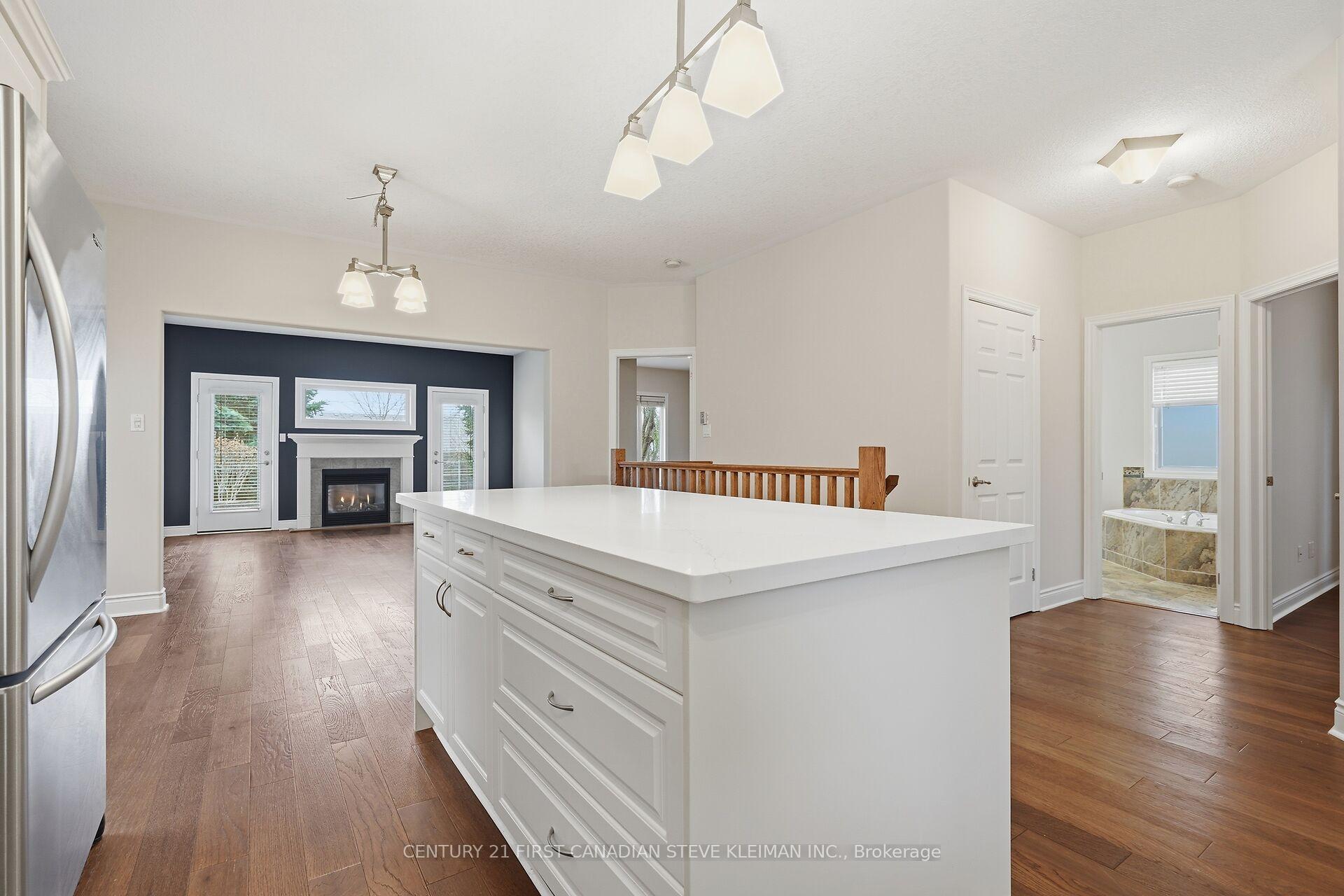 Photo 14 of 879 Garibaldi Avenue, London, North B — HOMEH