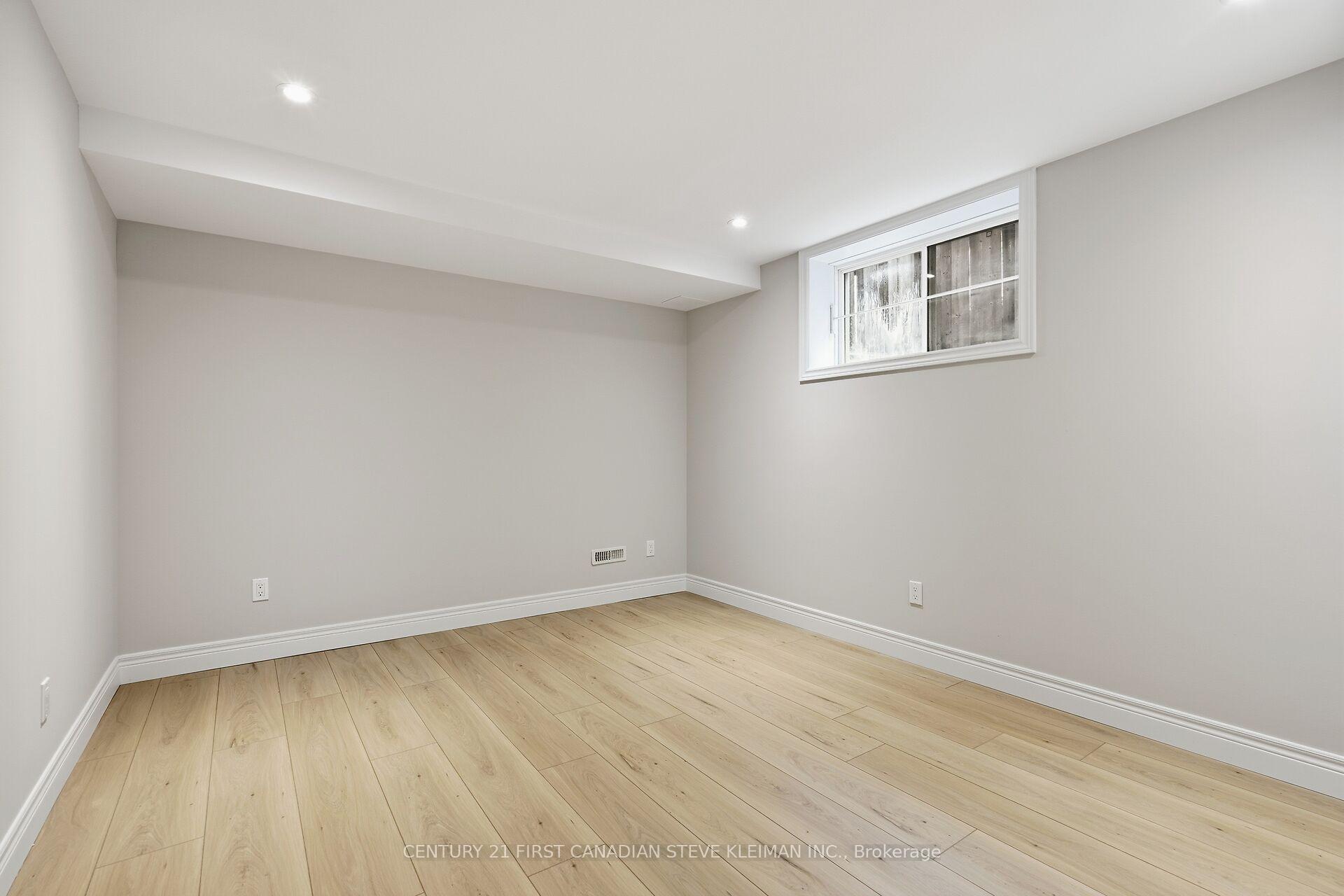 Photo 40 of 879 Garibaldi Avenue, London, North B — HOMEH
