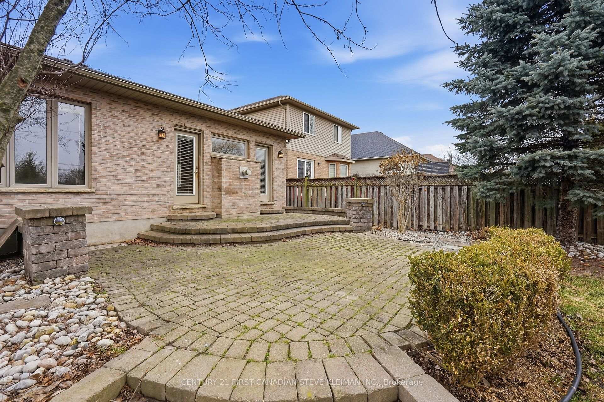 Photo 51 of 879 Garibaldi Avenue, London, North B — HOMEH