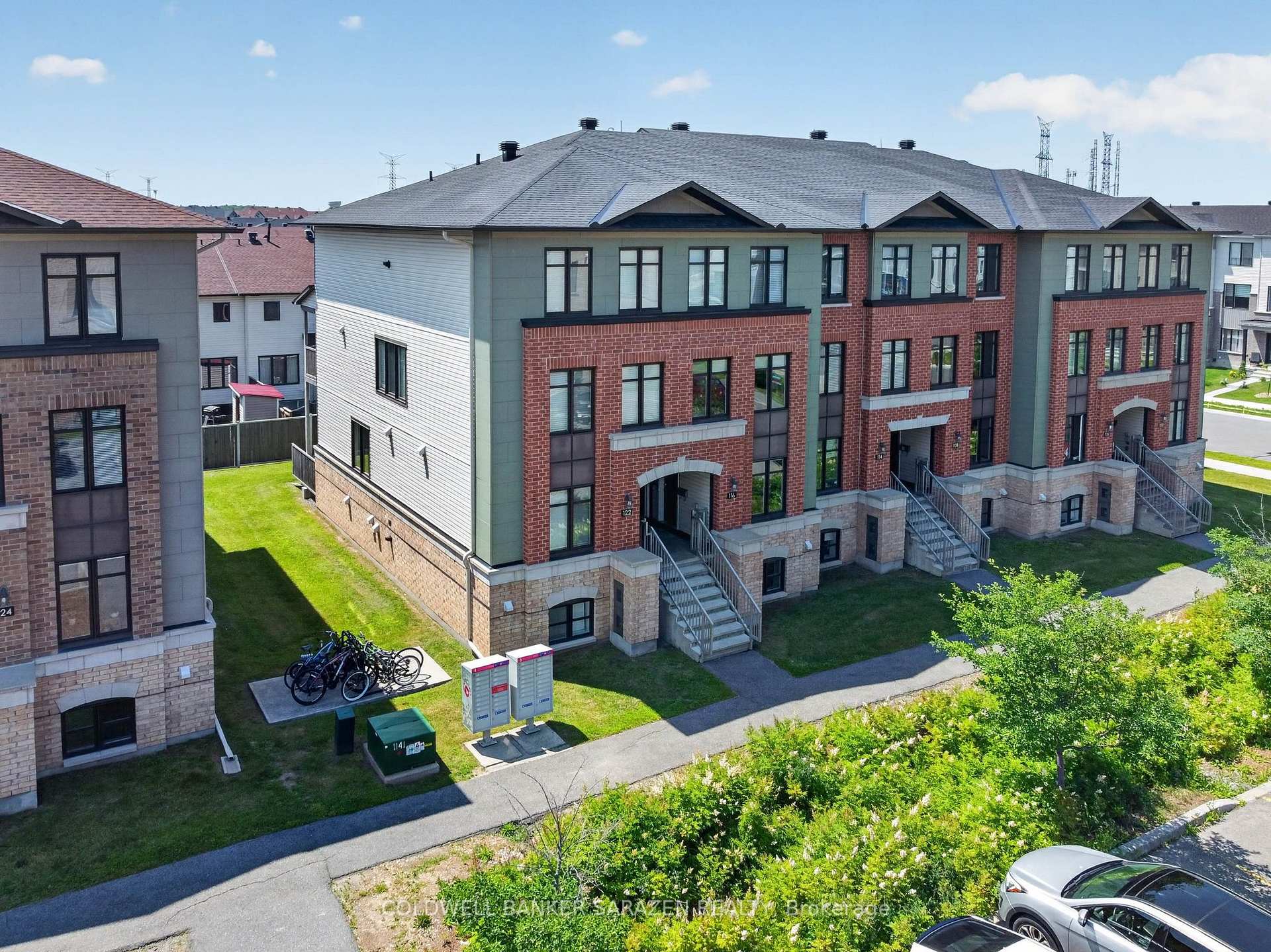 Photo 2 of 116 Bluestone Private, Ottawa, Avalon West — HOMEH