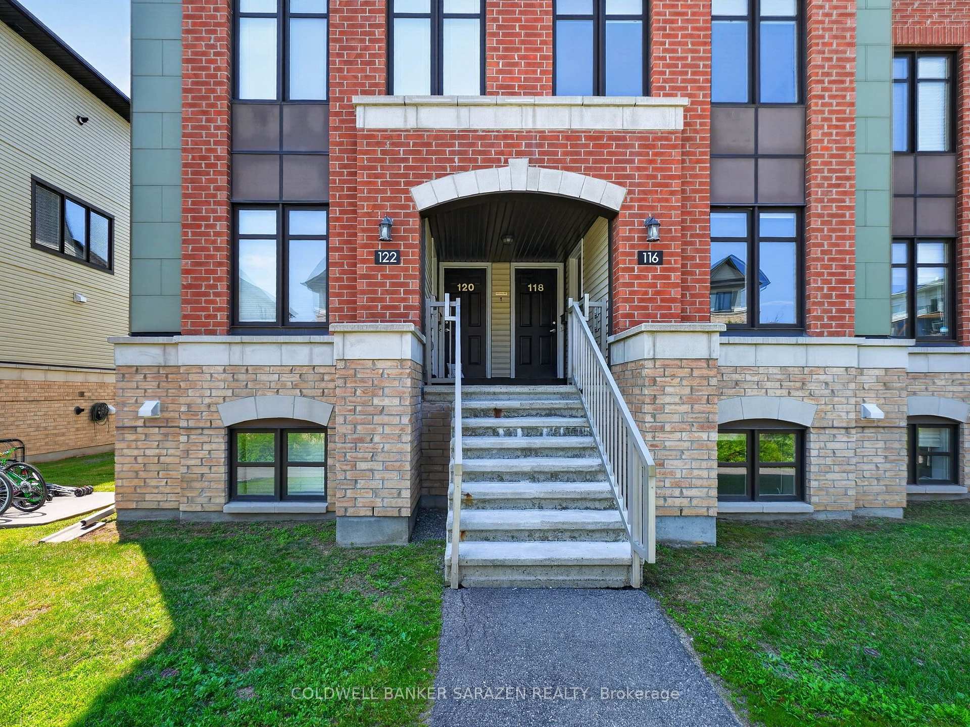 Photo 3 of 116 Bluestone Private, Ottawa, Avalon West — HOMEH