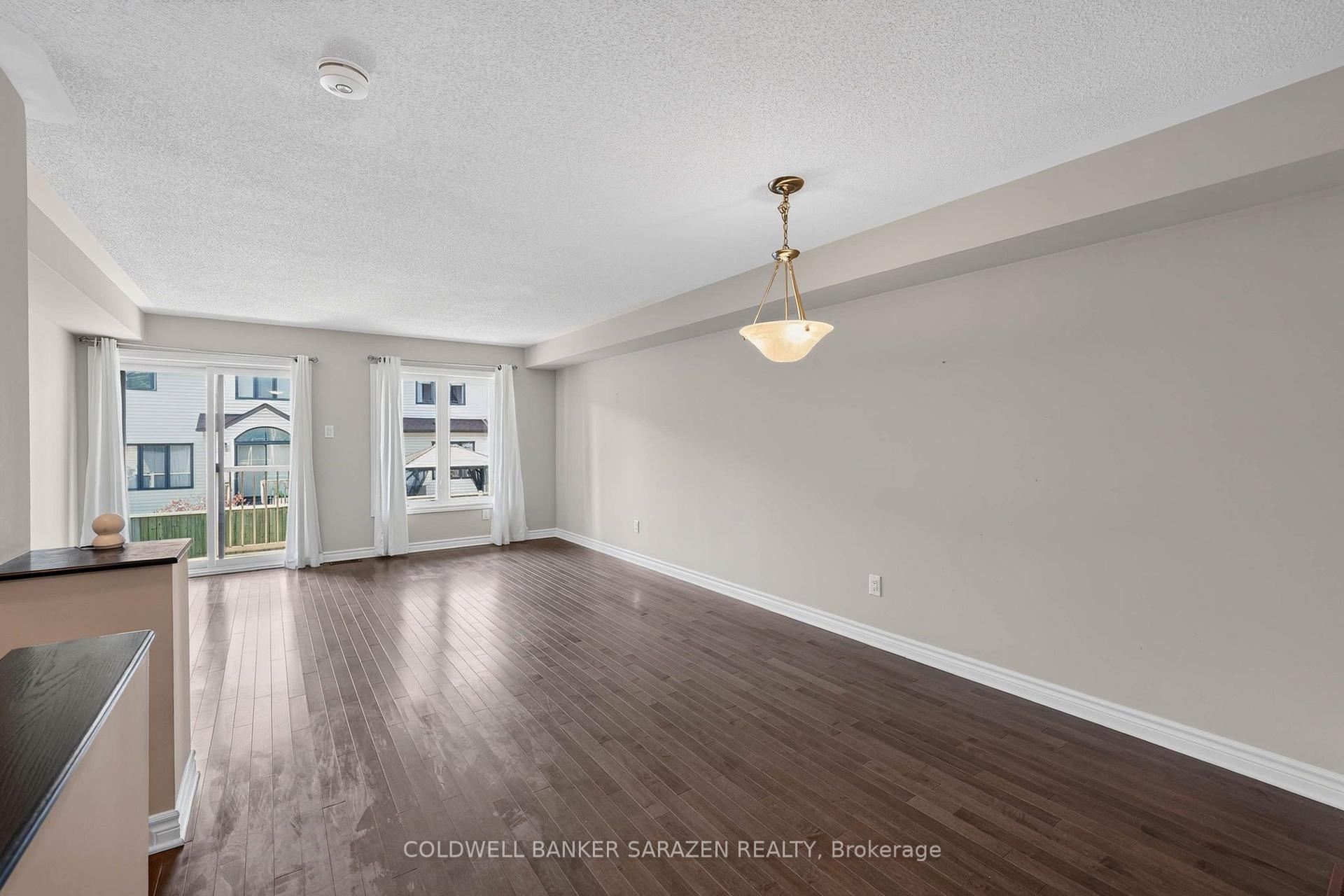 Photo 10 of 116 Bluestone Private, Ottawa, Avalon West — HOMEH
