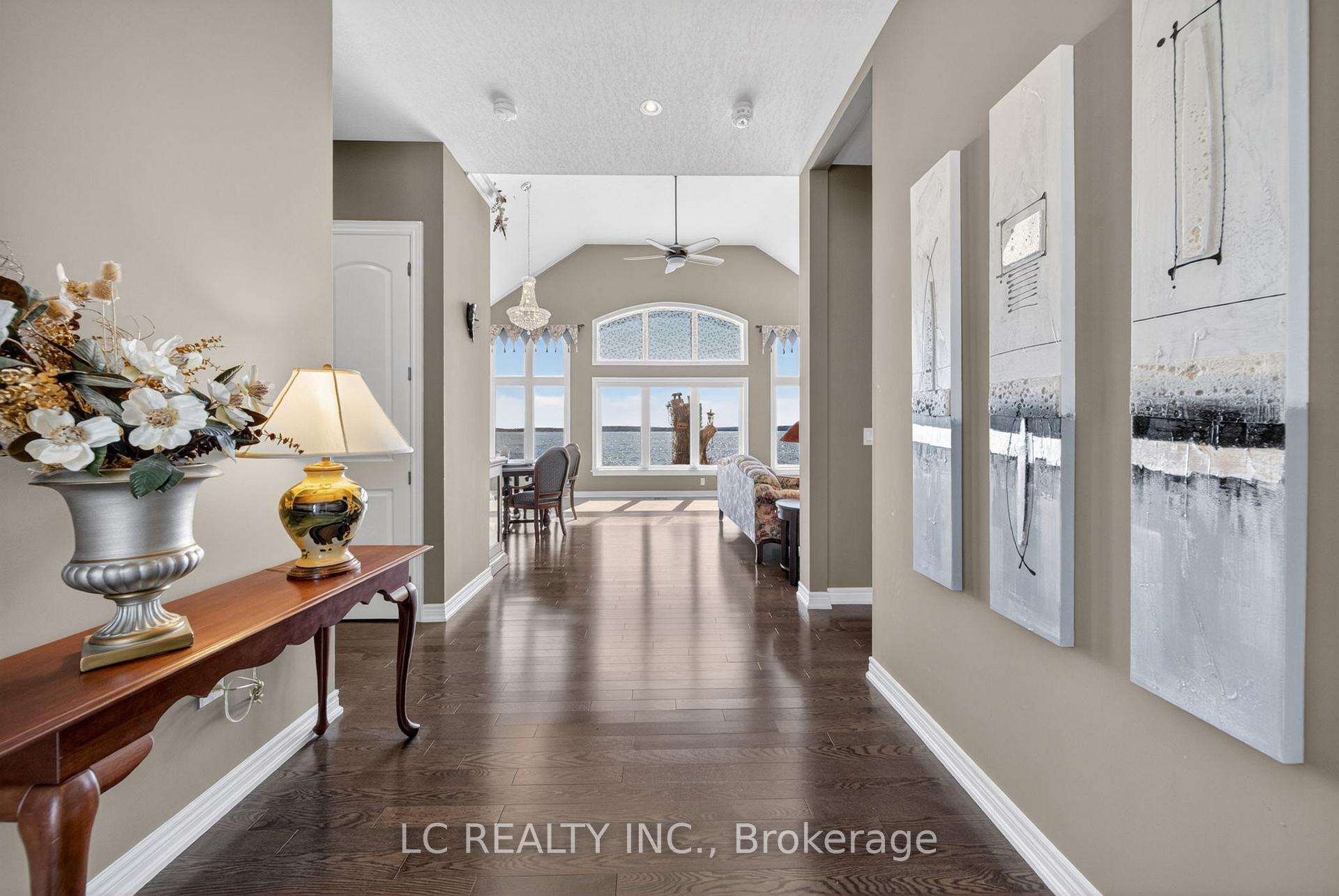 Photo 6 of 143 Victoria Crescent, Orillia — HOMEH