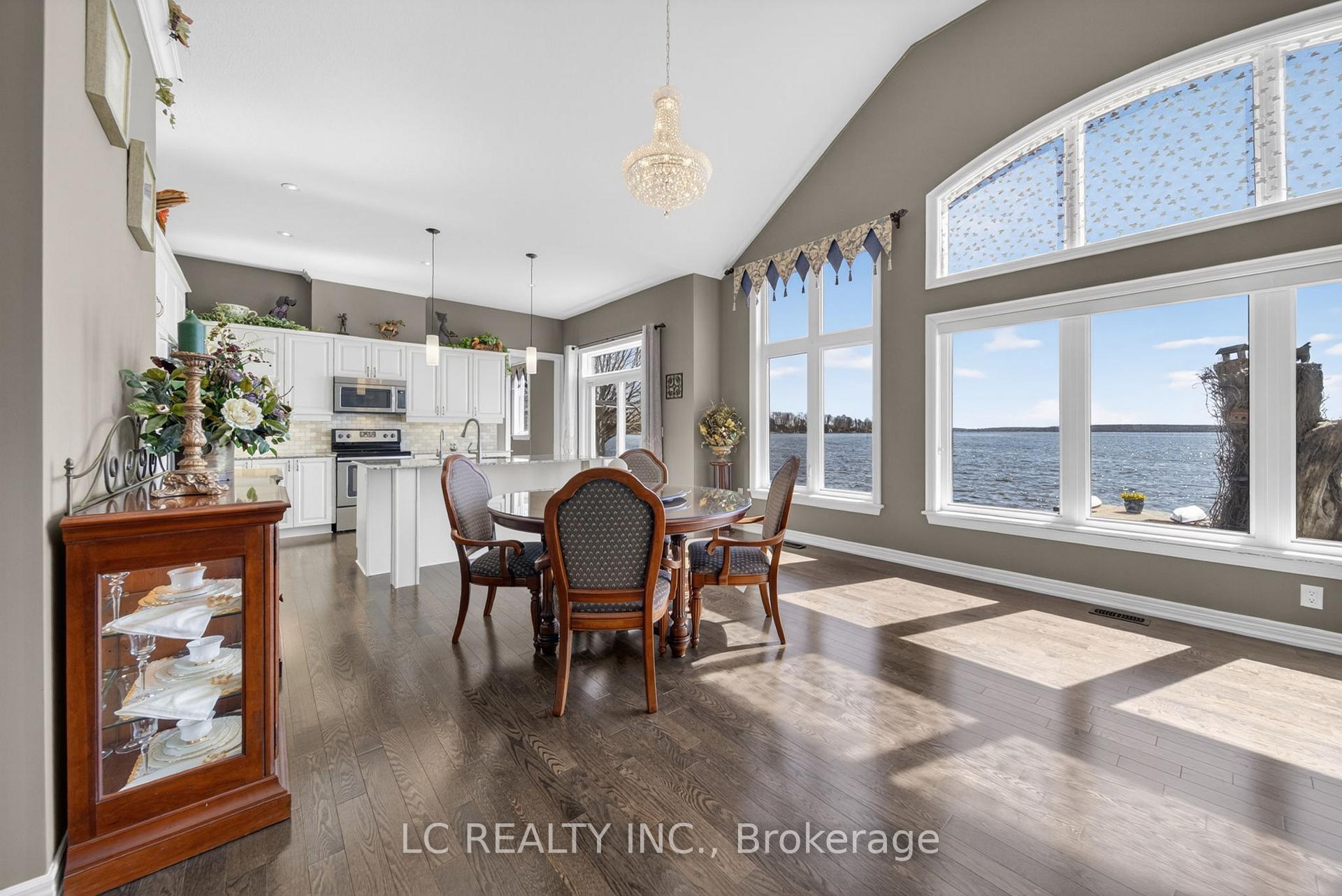 Photo 13 of 143 Victoria Crescent, Orillia — HOMEH