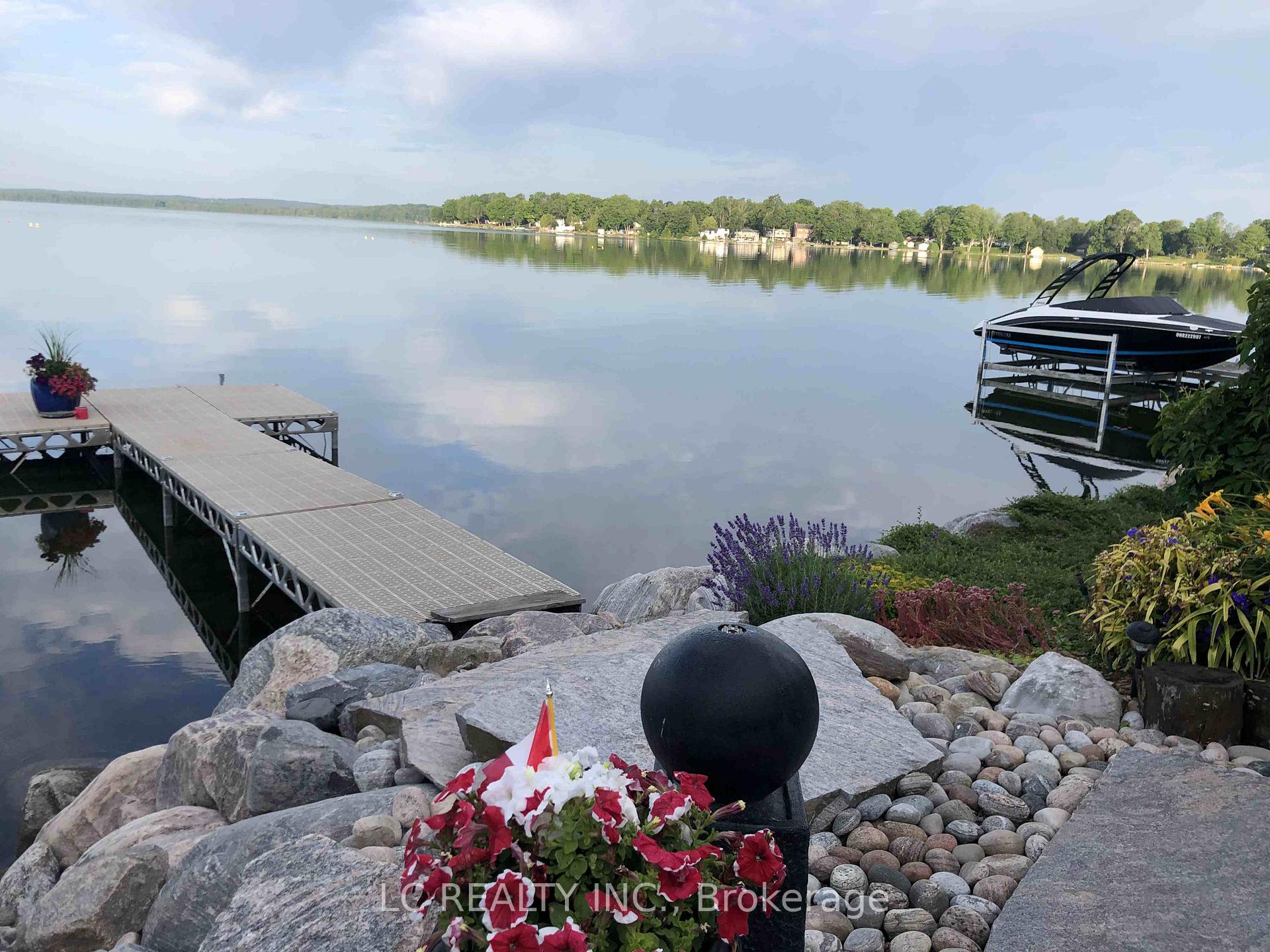 Photo 43 of 143 Victoria Crescent, Orillia — HOMEH